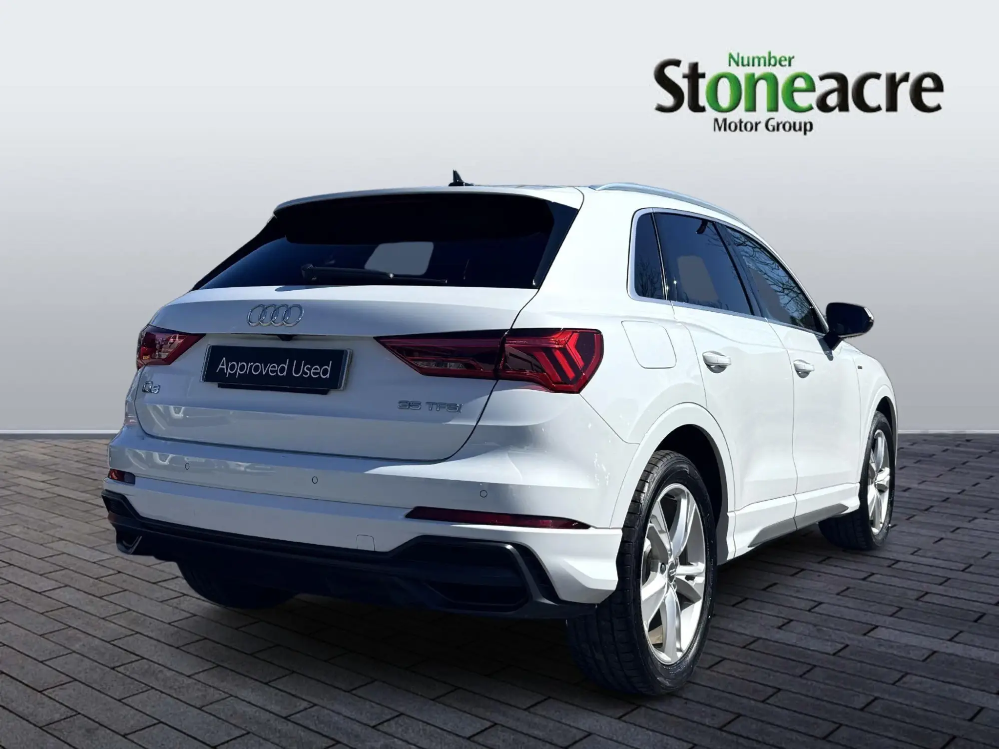 Audi Q3 1.5 TFSI CoD 35 S line S Tronic Euro 6 (s/s) 5dr NX20SGY Image 3