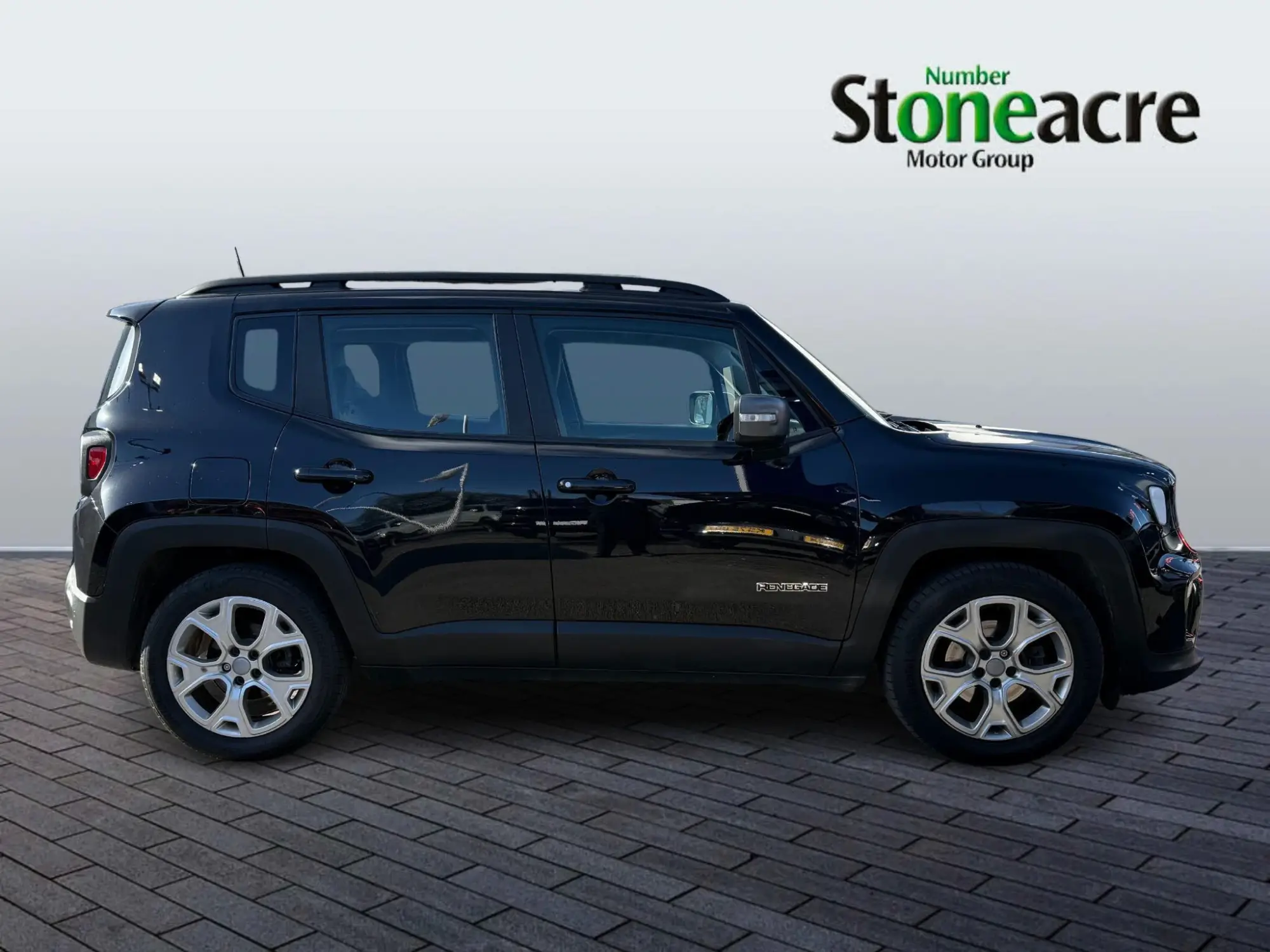 Jeep Renegade 1.3 T4 GSE Limited 5dr DDCT LR71XWJ Image 2
