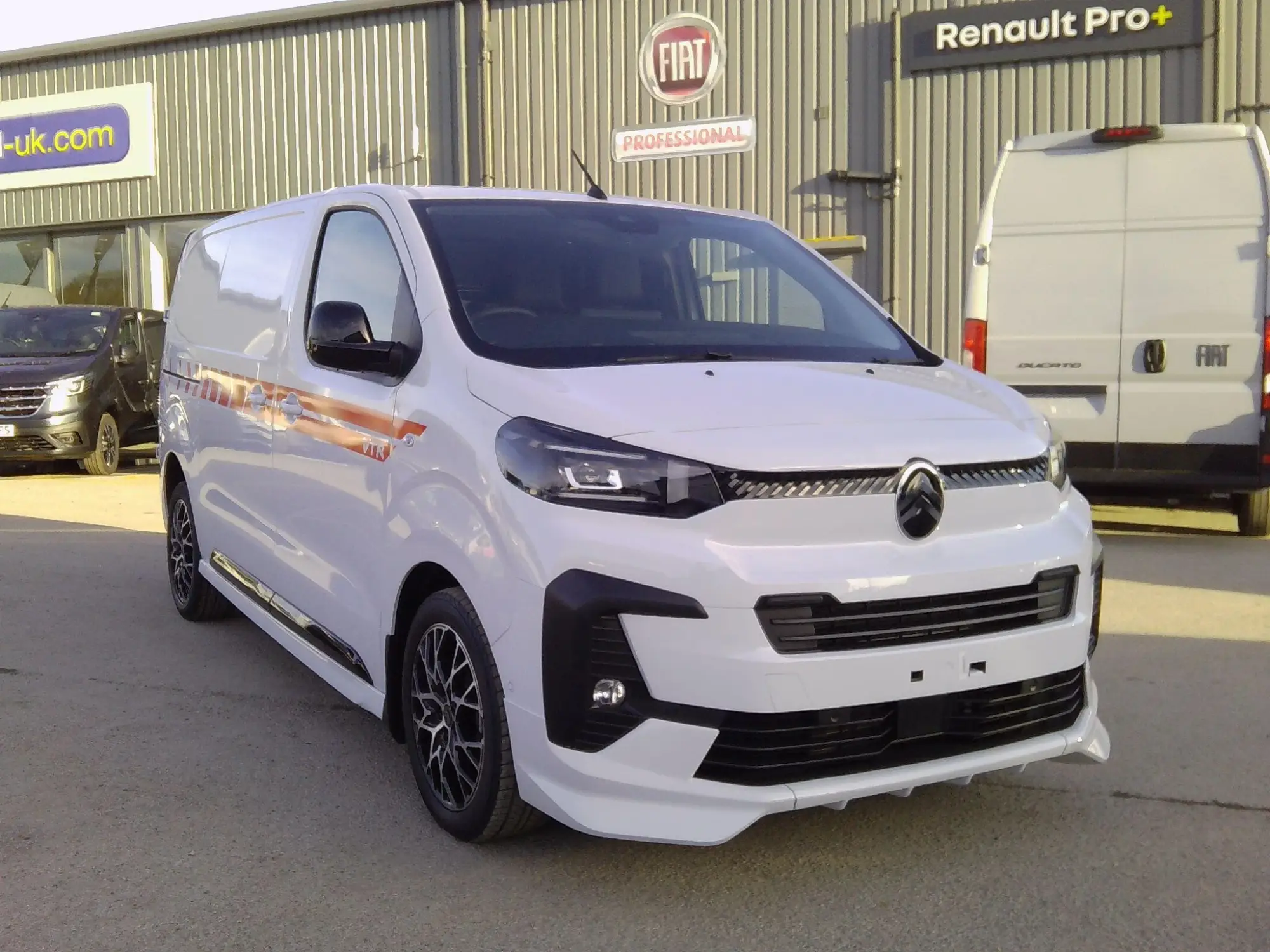 Citroen Dispatch Image 1