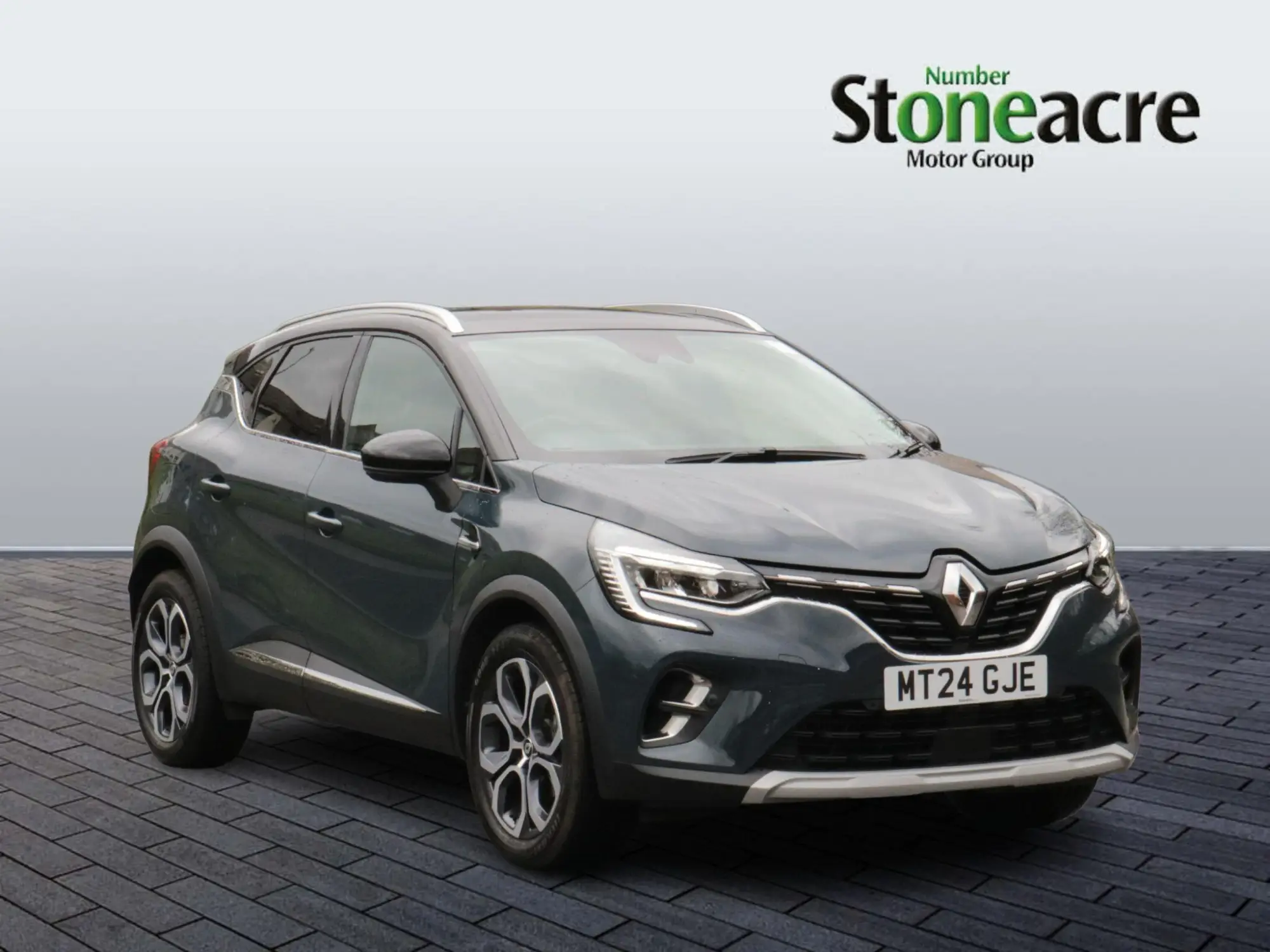 Renault Captur Techno TCe 90 MY22 MT24GJE Image 1