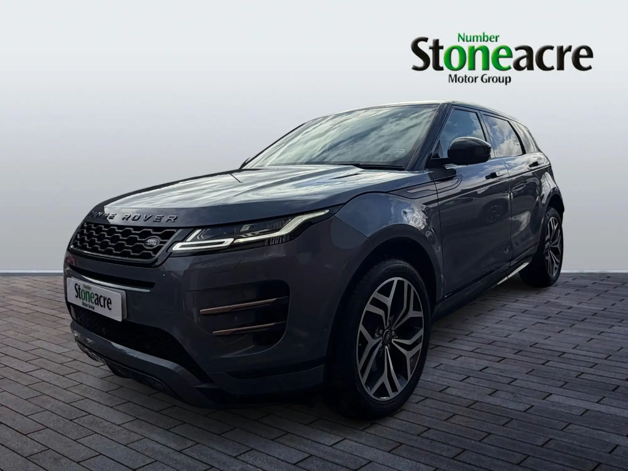 Land Rover Range Rover Evoque 2.0 P250 MHEV First Edition Auto 4WD Euro 6 (s/s) 5dr YK69HZX Image 3