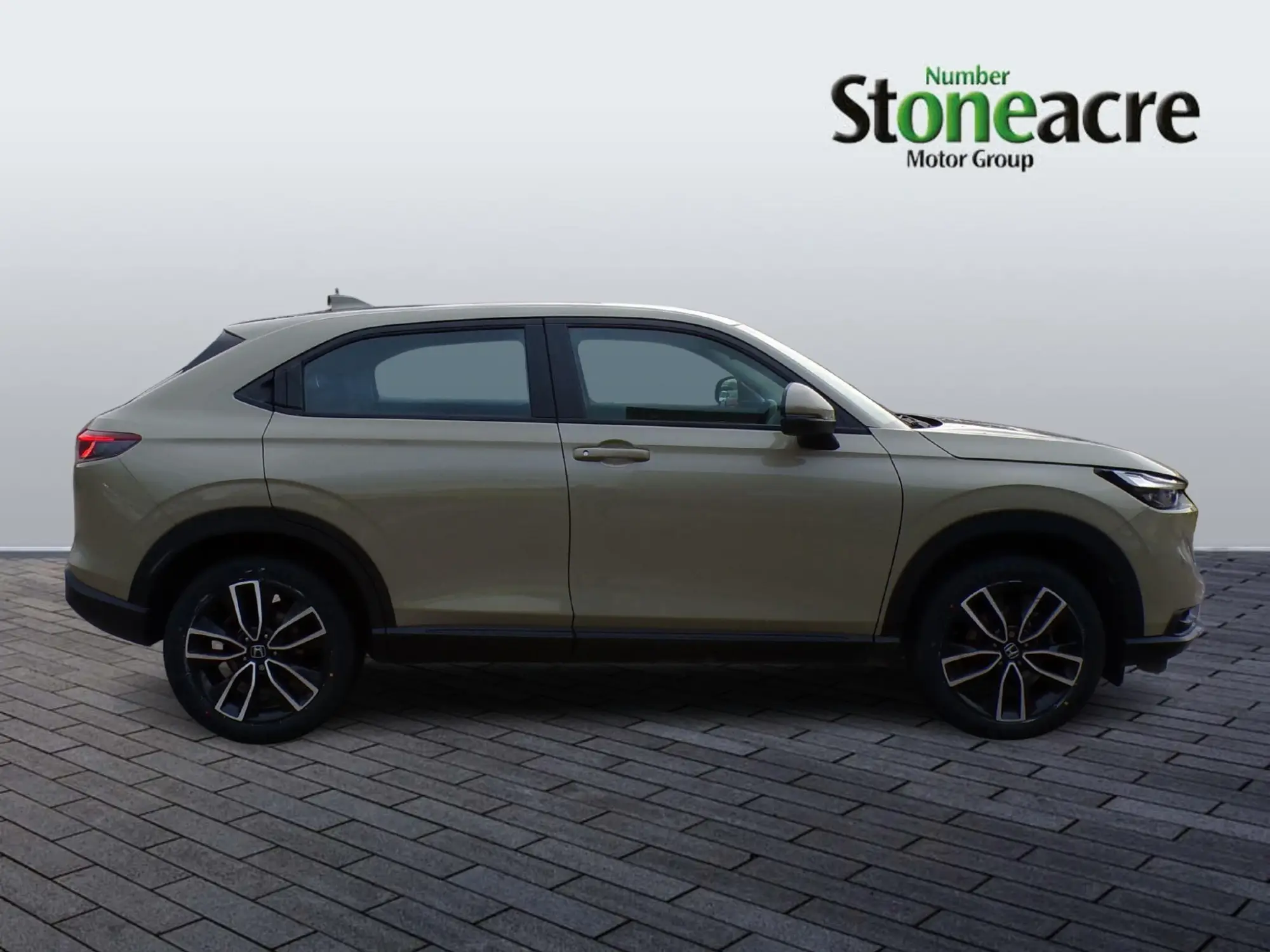 Honda HR-V Hybrid 1.5 h i-MMD Elegance CVT Euro 6 (s/s) 5dr FM24YJZ Image 2