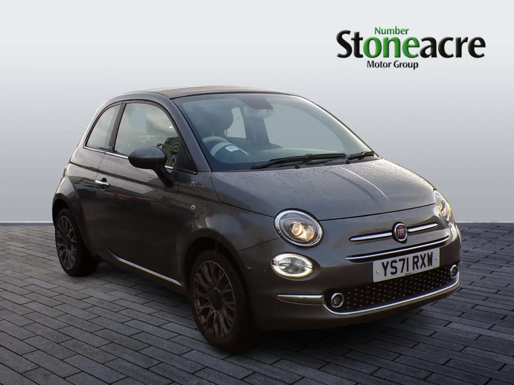 Fiat 500c 1.0 70hp Mild Hybrid Dolcevita Plus Convertible YS71RXW Image 1
