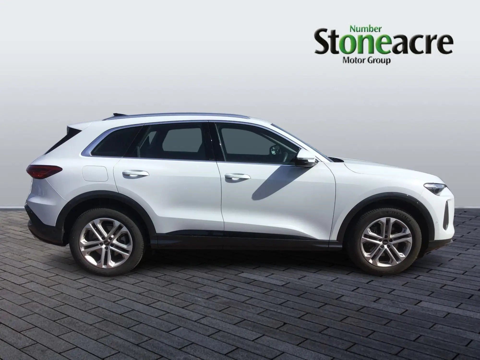Audi Q5 2.0 TFSI Sport S Tronic quattro Euro 6 (s/s) 5dr ND25MZN Image 2