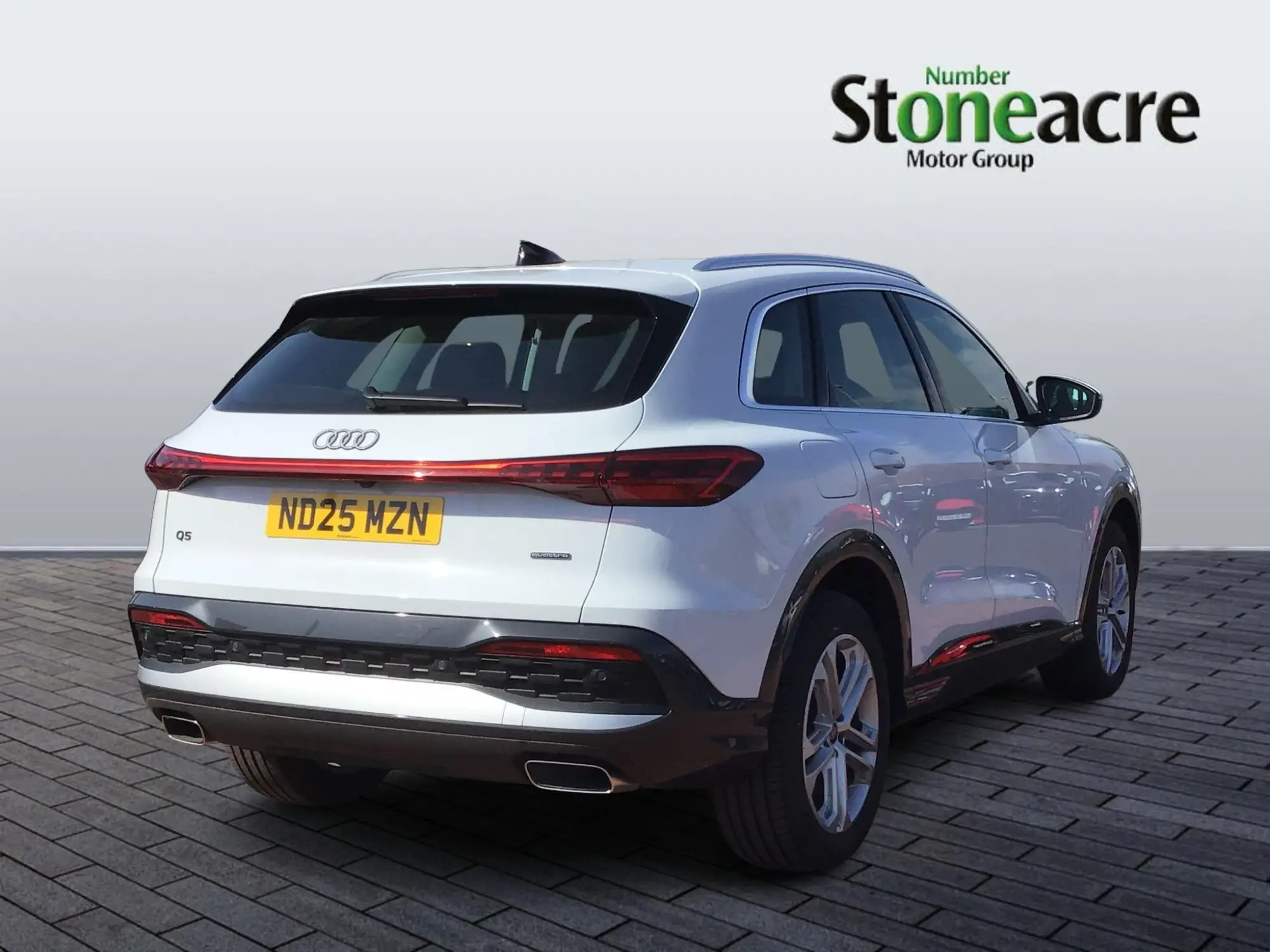 Audi Q5 2.0 TFSI Sport S Tronic quattro Euro 6 (s/s) 5dr ND25MZN Image 3