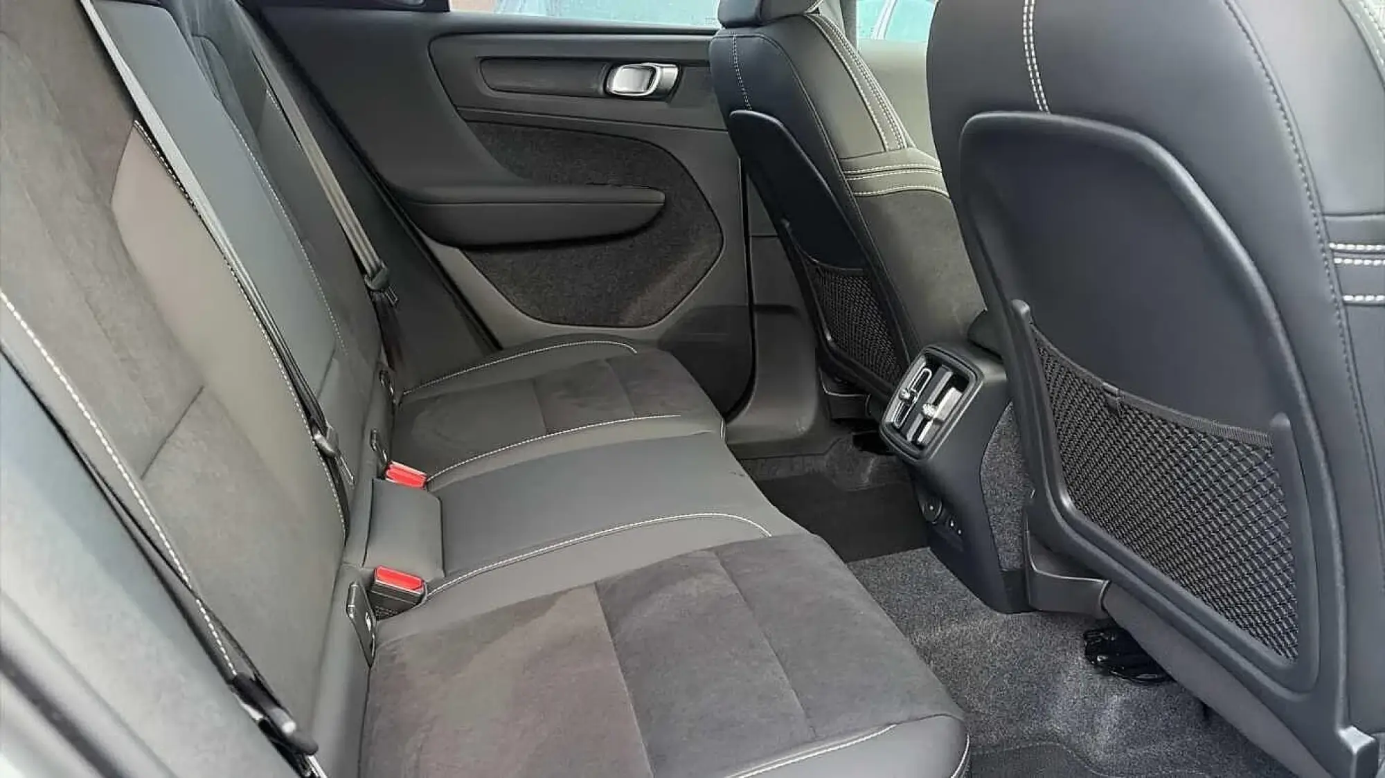 Volvo XC40 Image 7