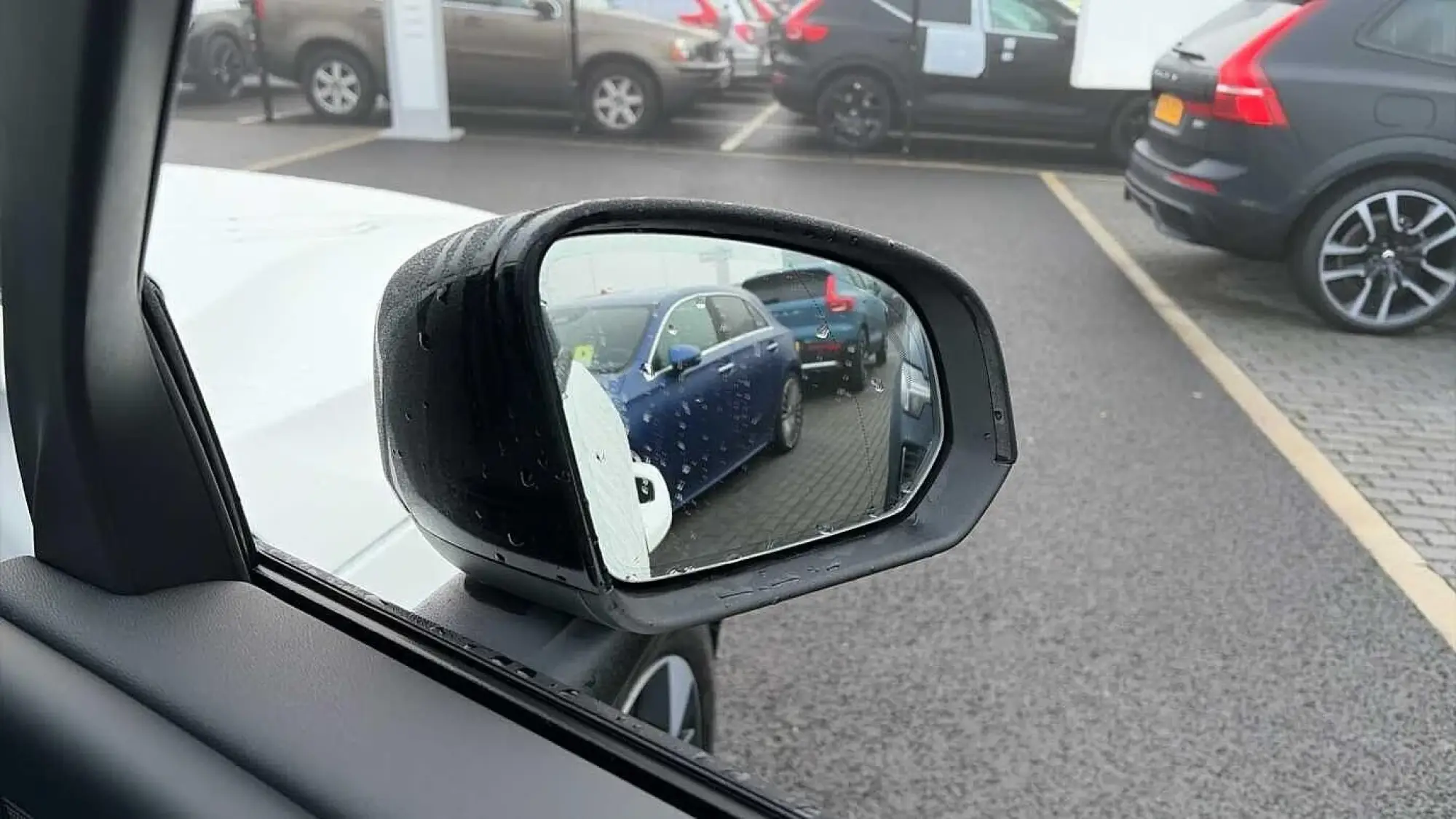 Volvo XC40 Image 27