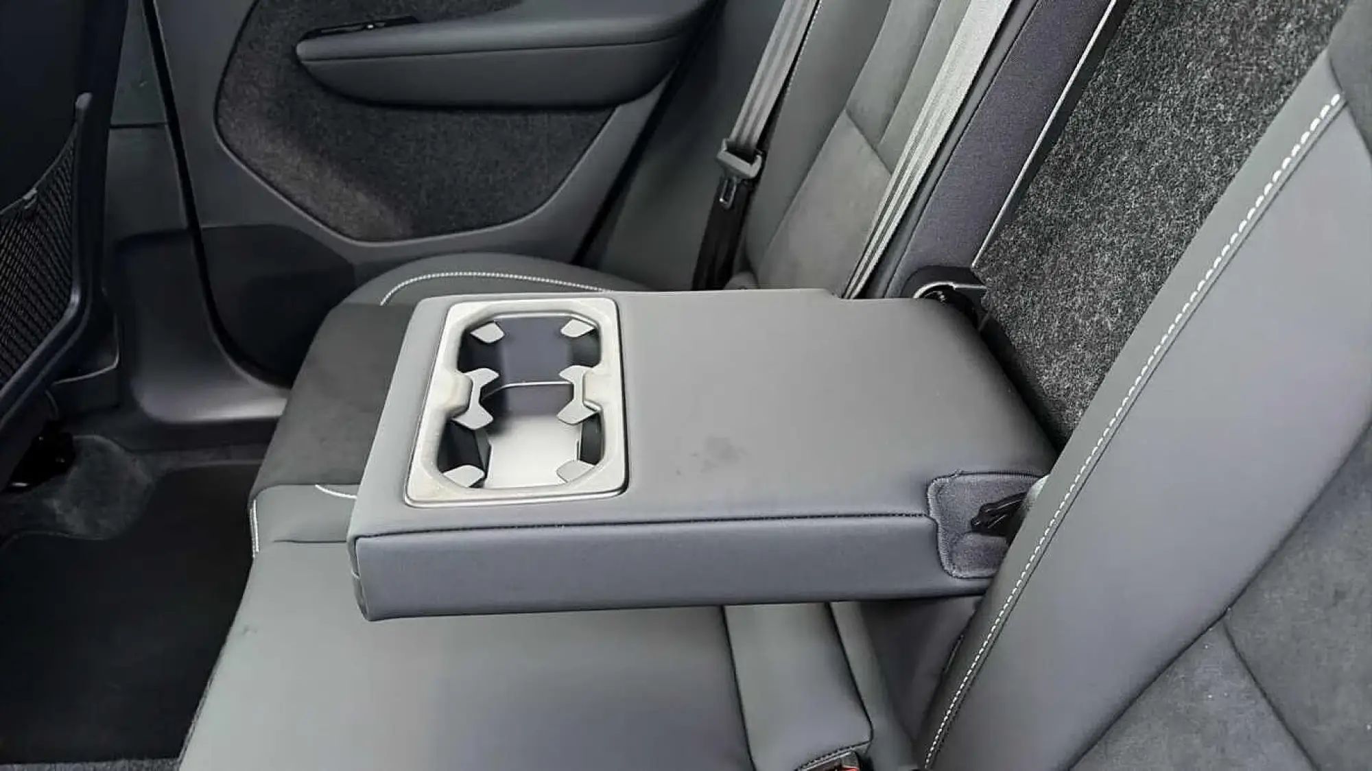 Volvo XC40 Image 29
