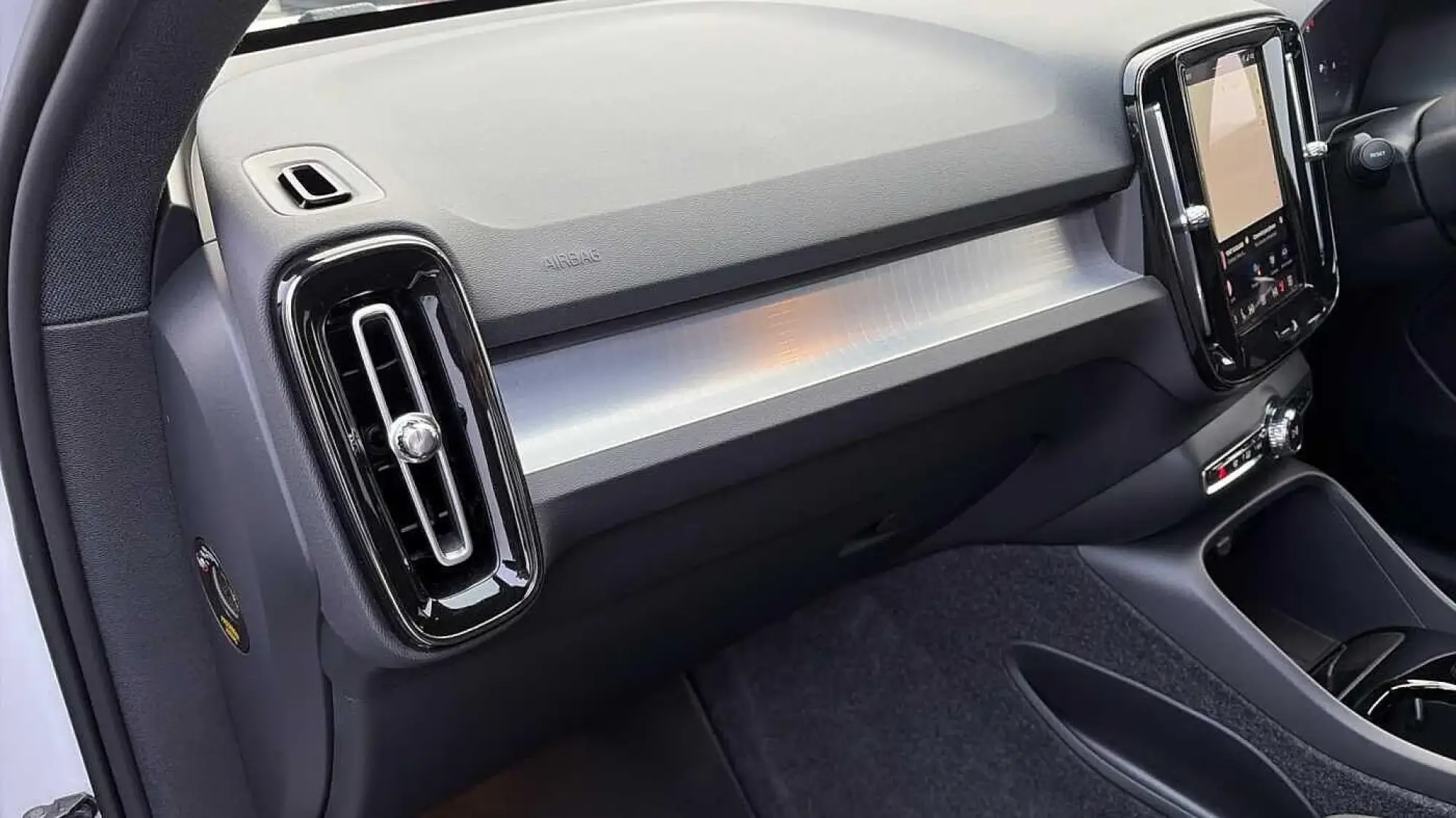 Volvo XC40 Image 38