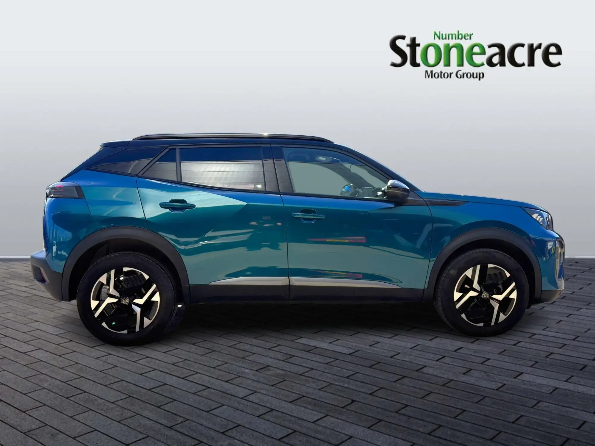 Peugeot 2008 1.2 PureTech GT EAT Euro 6 (s/s) 5dr GL25XAV Image 2