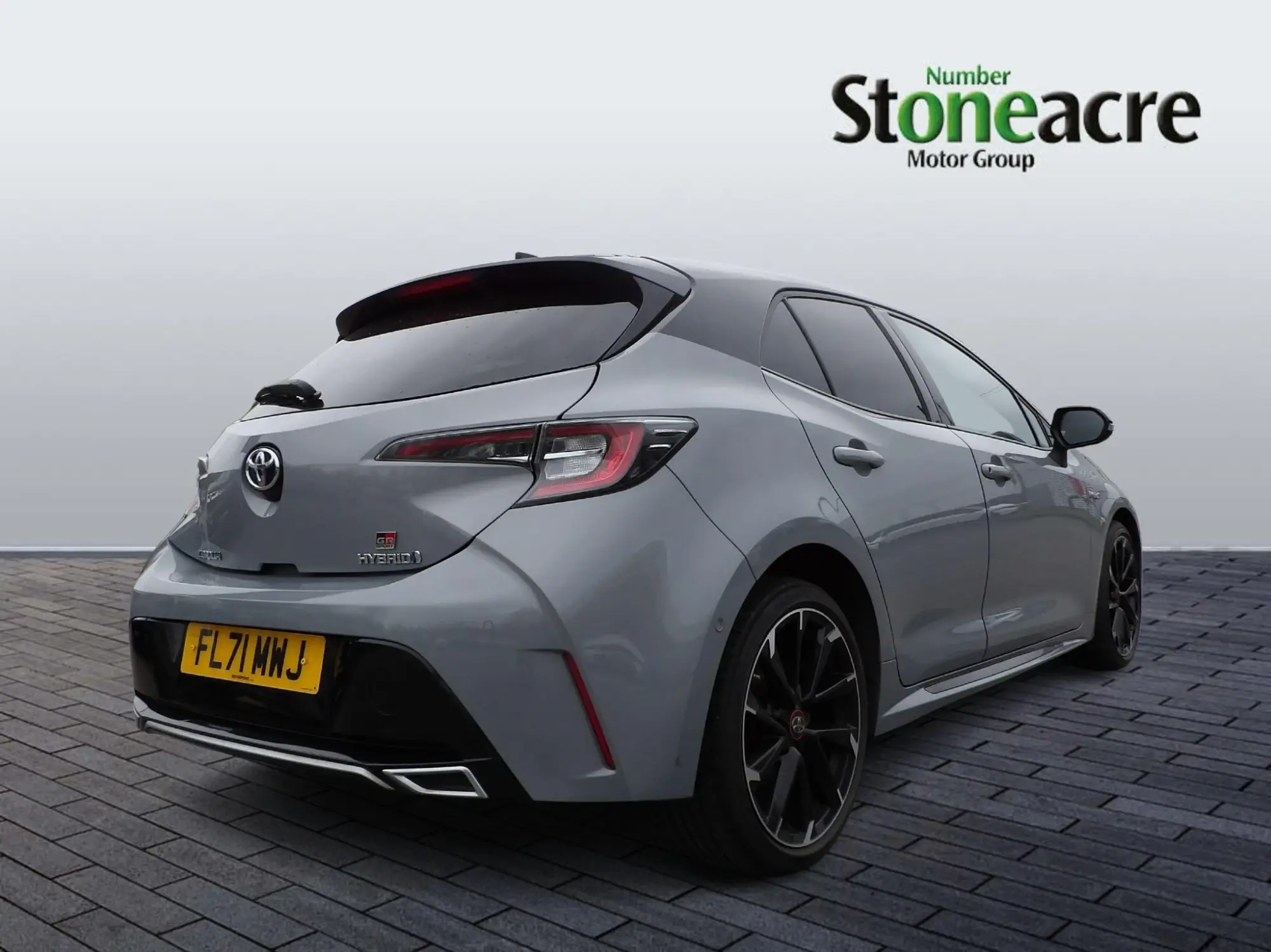 Toyota Corolla Hatchback 1.8 VVT-i Hybrid GR Sport 5dr CVT FL71MWJ Image 3