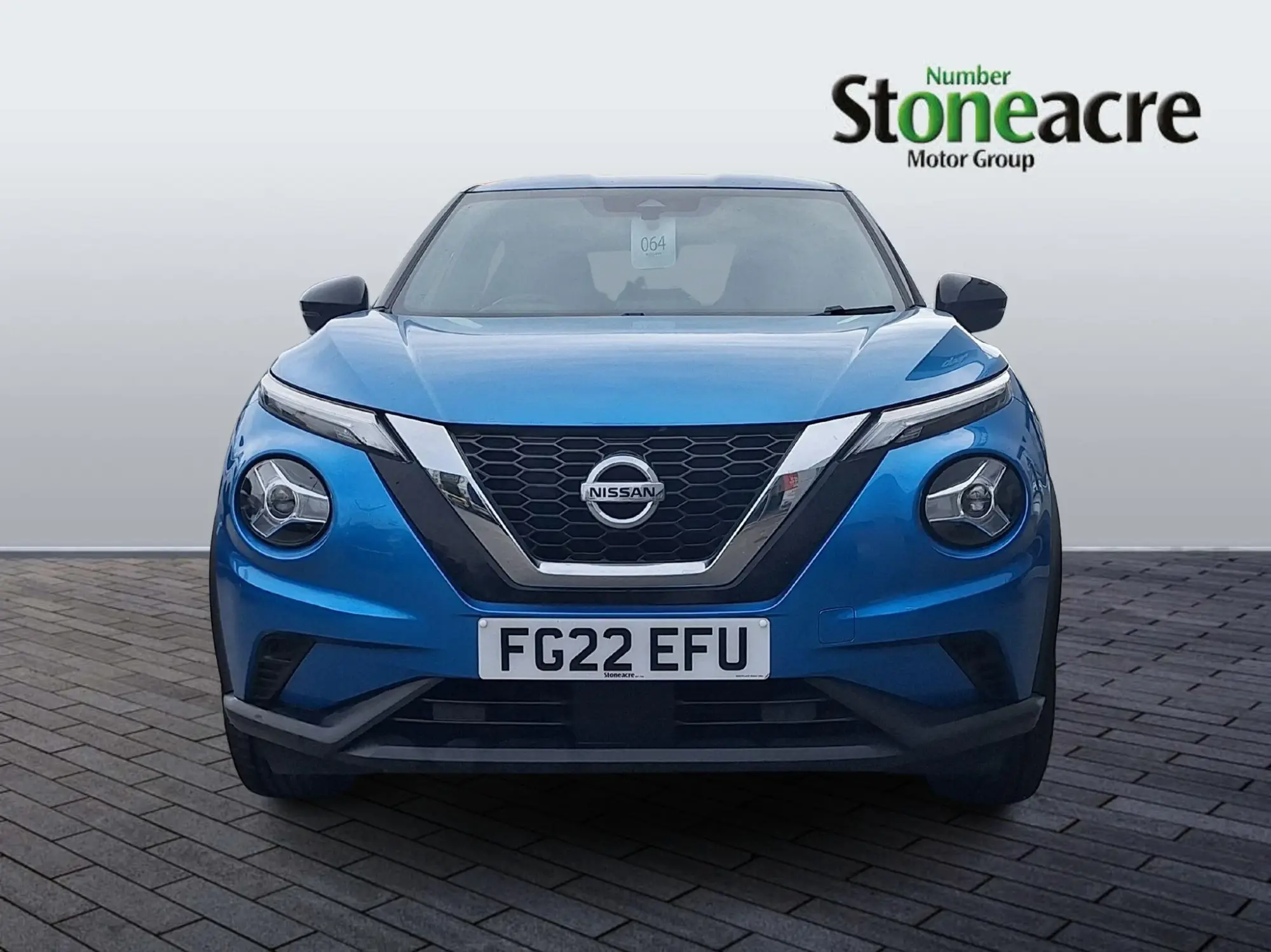Nissan Juke 1.0 DiG-T N-Connecta 5dr FG22EFU Image 2