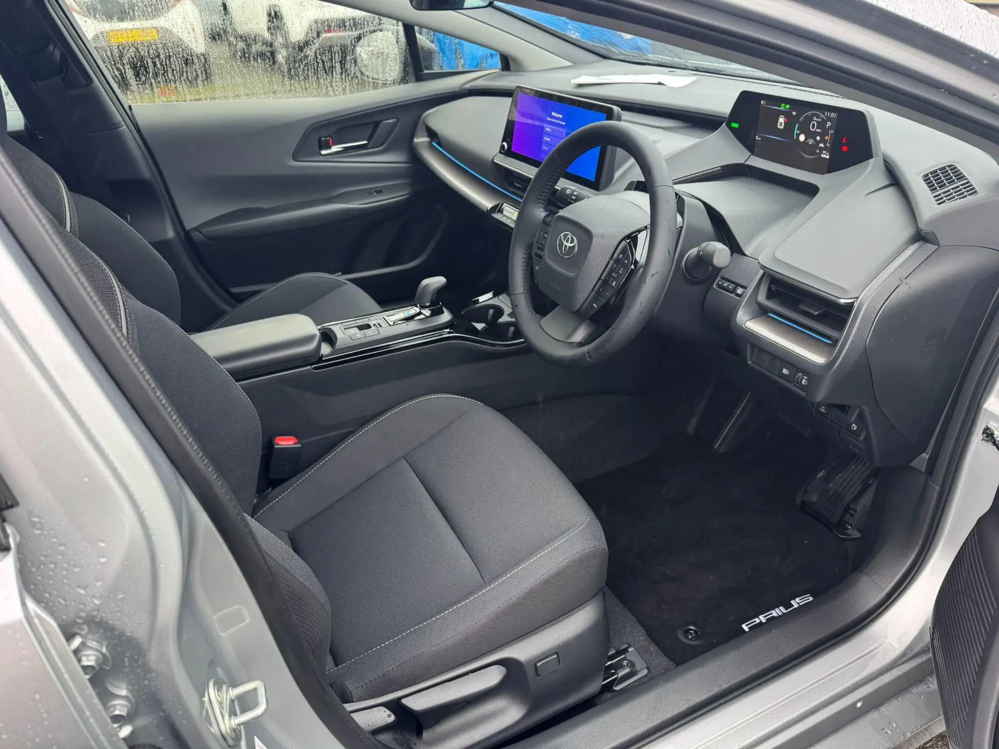 Toyota Prius Plug-in Hybrid Image 10