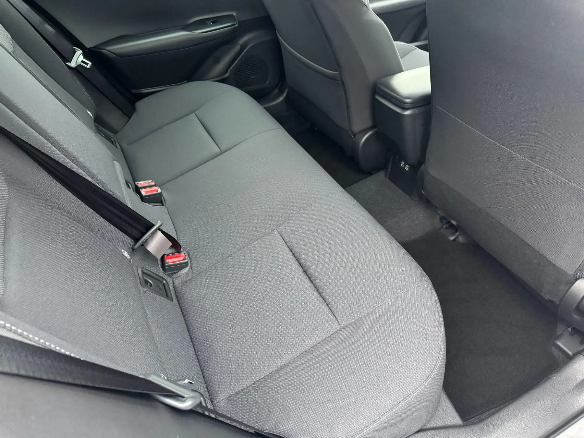 Toyota Prius Plug-in Hybrid Image 11