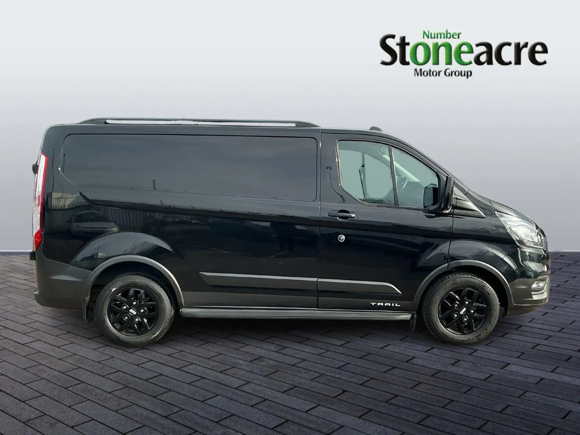 Ford Transit Custom Image 2