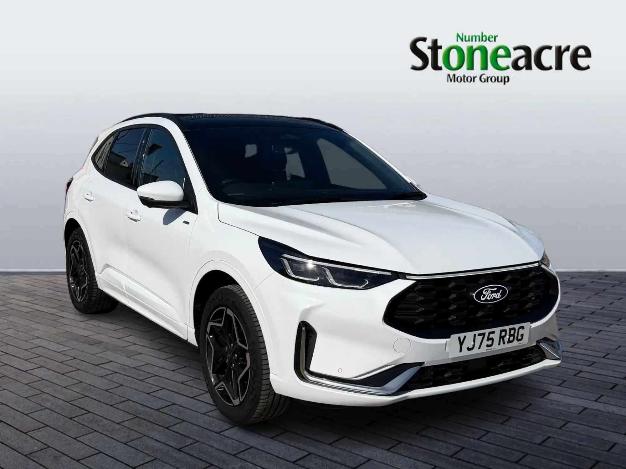 Ford Kuga Plug-in Hybrid 2.5 EcoBoost Duratec 14.4kWh ST-Line X CVT Euro 6 (s/s) 5dr YJ75RBG Image 1