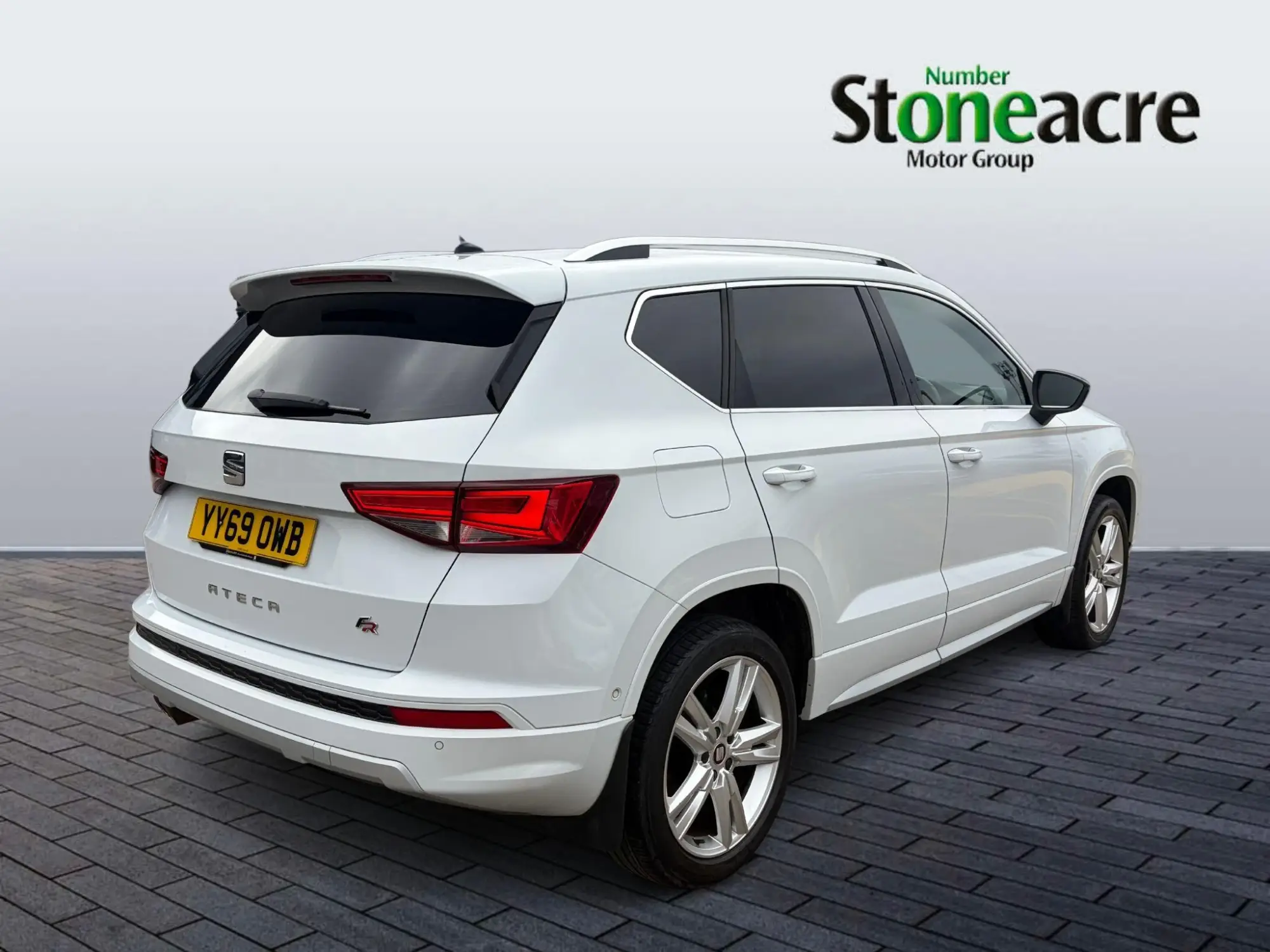 SEAT Ateca 1.5 TSI EVO FR Euro 6 (s/s) 5dr YY69OWB Image 3