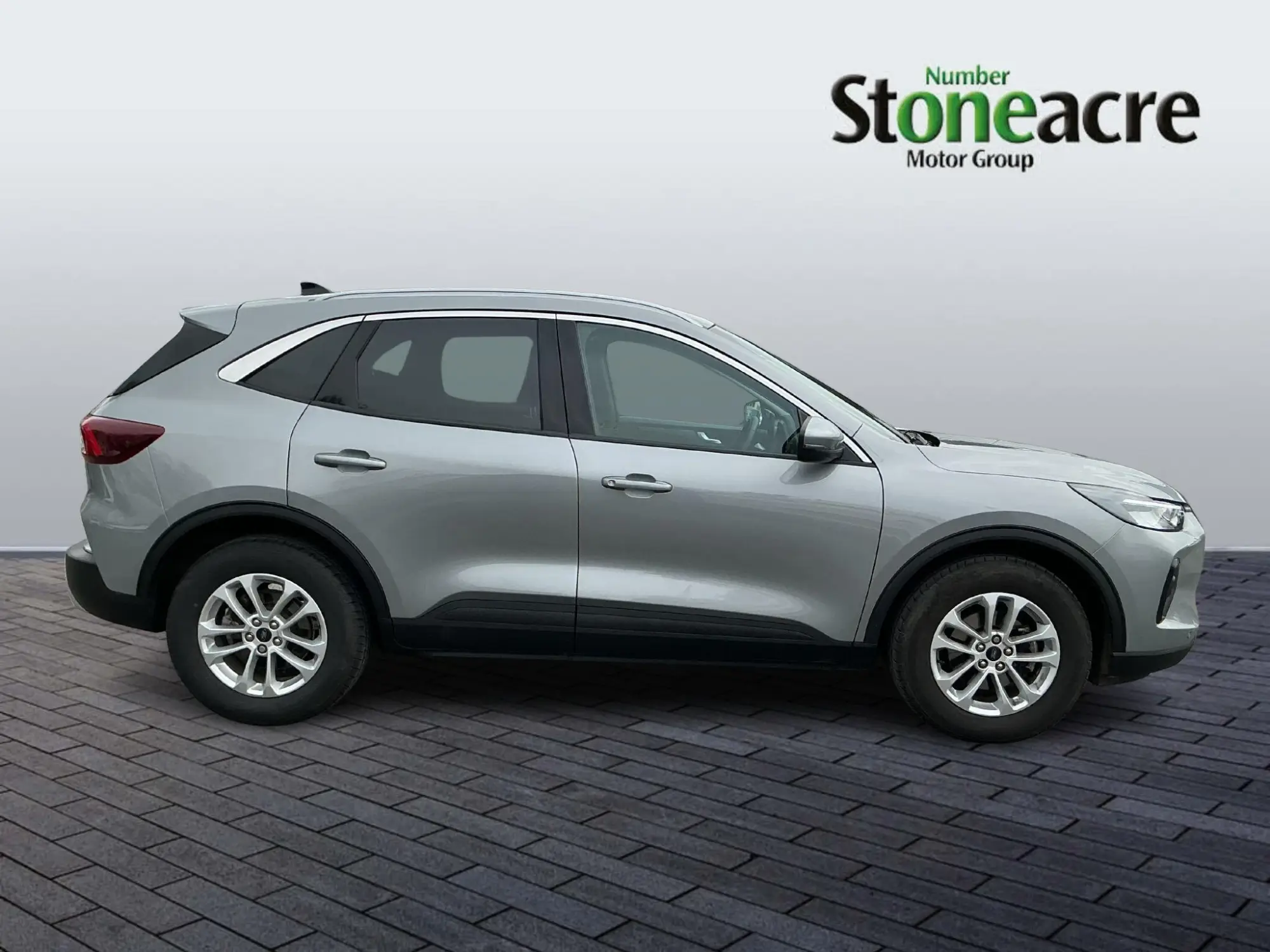 Ford Kuga 1.5T EcoBoost Titanium Euro 6 (s/s) 5dr YA25OTB Image 2