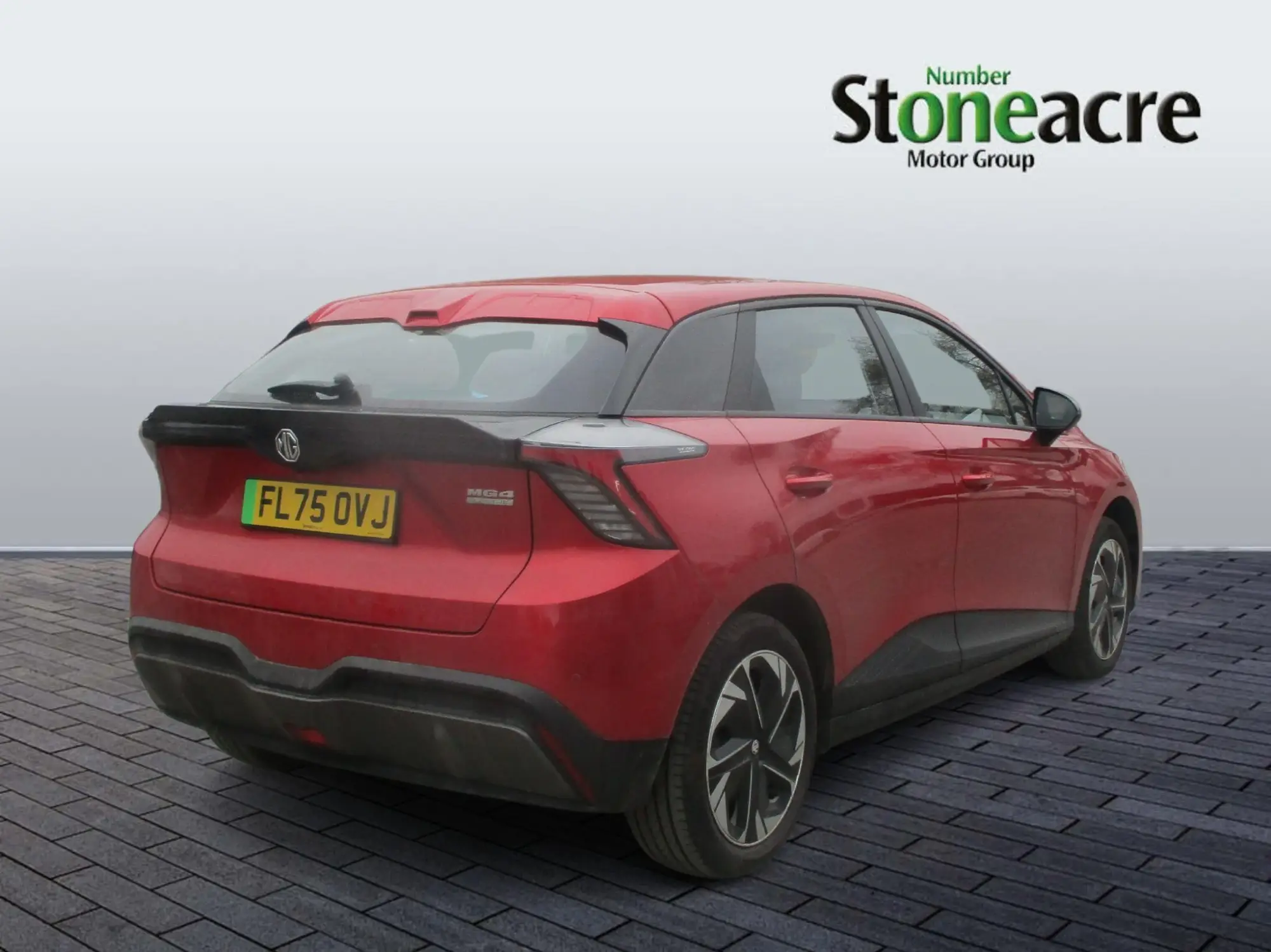 MG 4 EV 150kW SE EV Long Range 64kWh 5dr Auto FL75OVJ Image 3