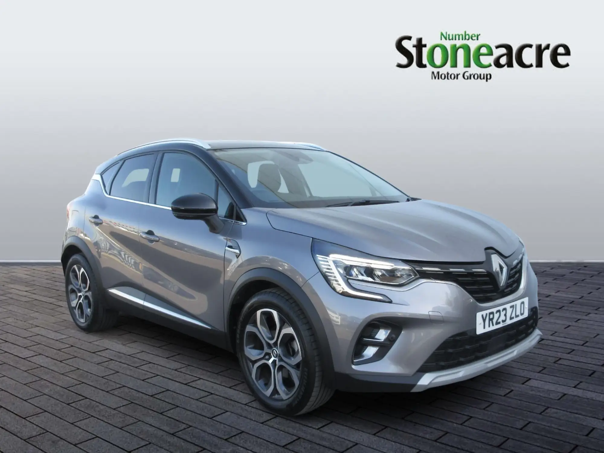 Renault Captur E-Tech 1.6 E-Tech full hybrid 145 Techno 5dr Auto YR23ZLO Image 1