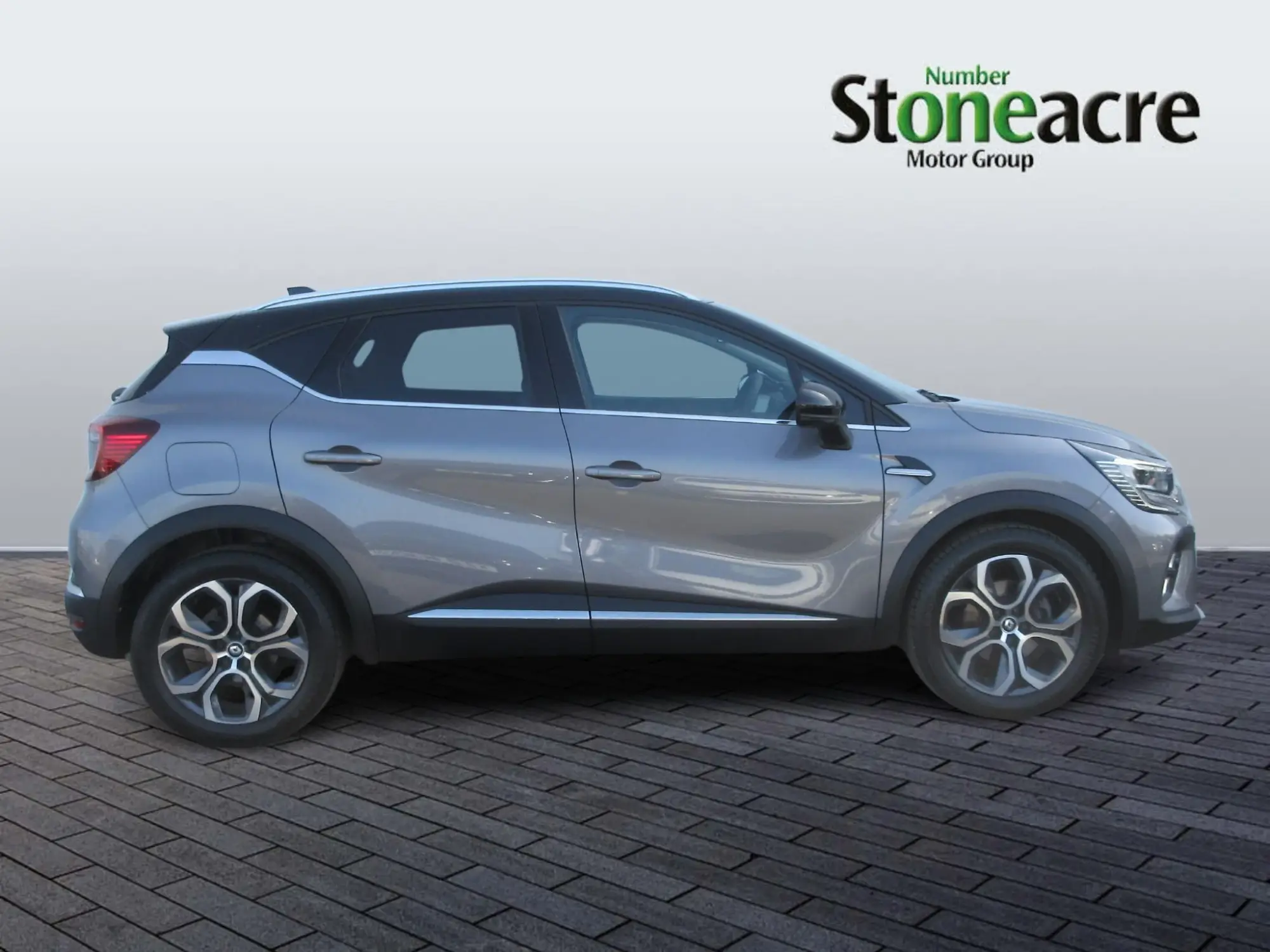 Renault Captur E-Tech 1.6 E-Tech full hybrid 145 Techno 5dr Auto YR23ZLO Image 2
