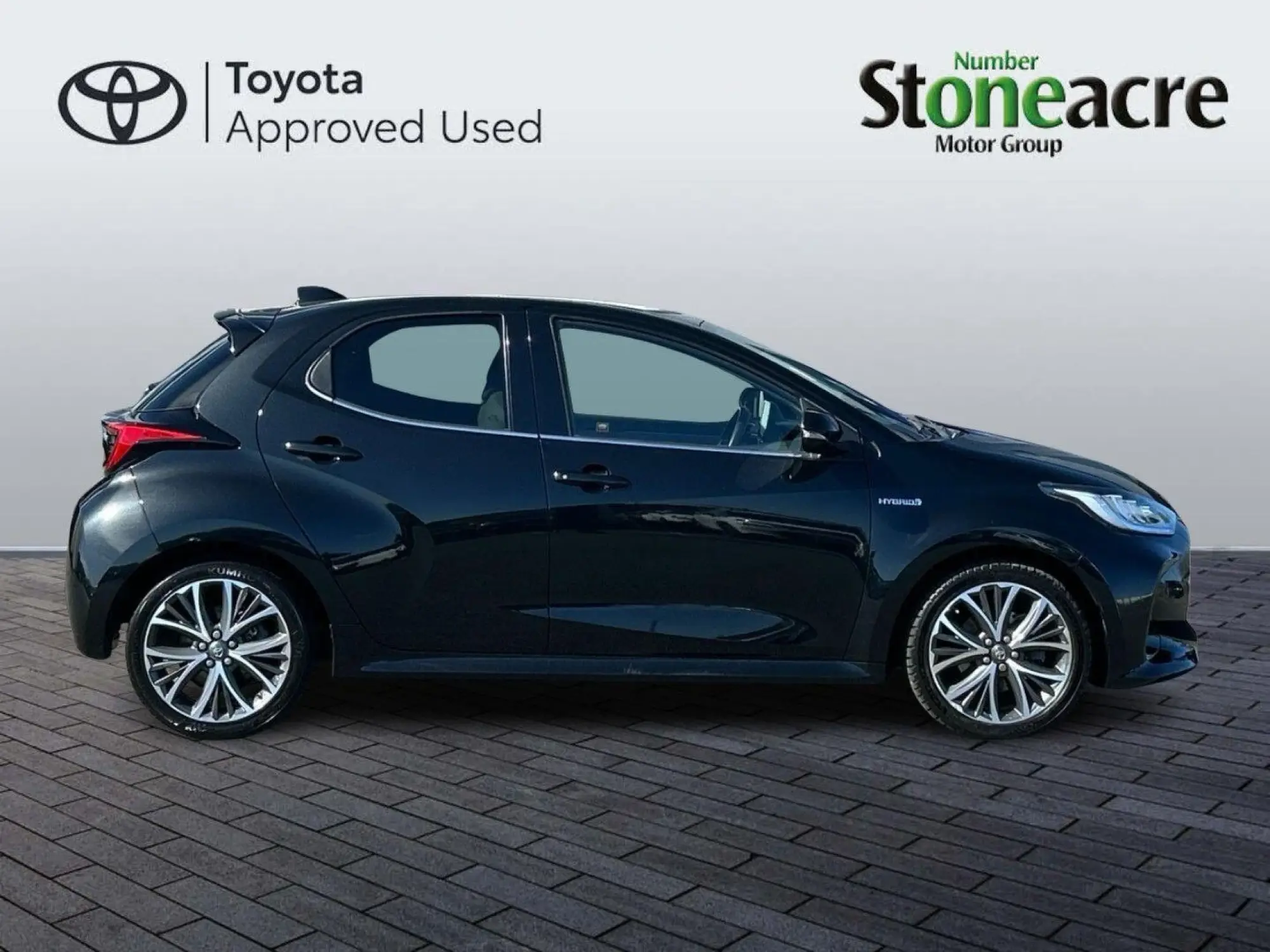 Toyota Yaris Image 2