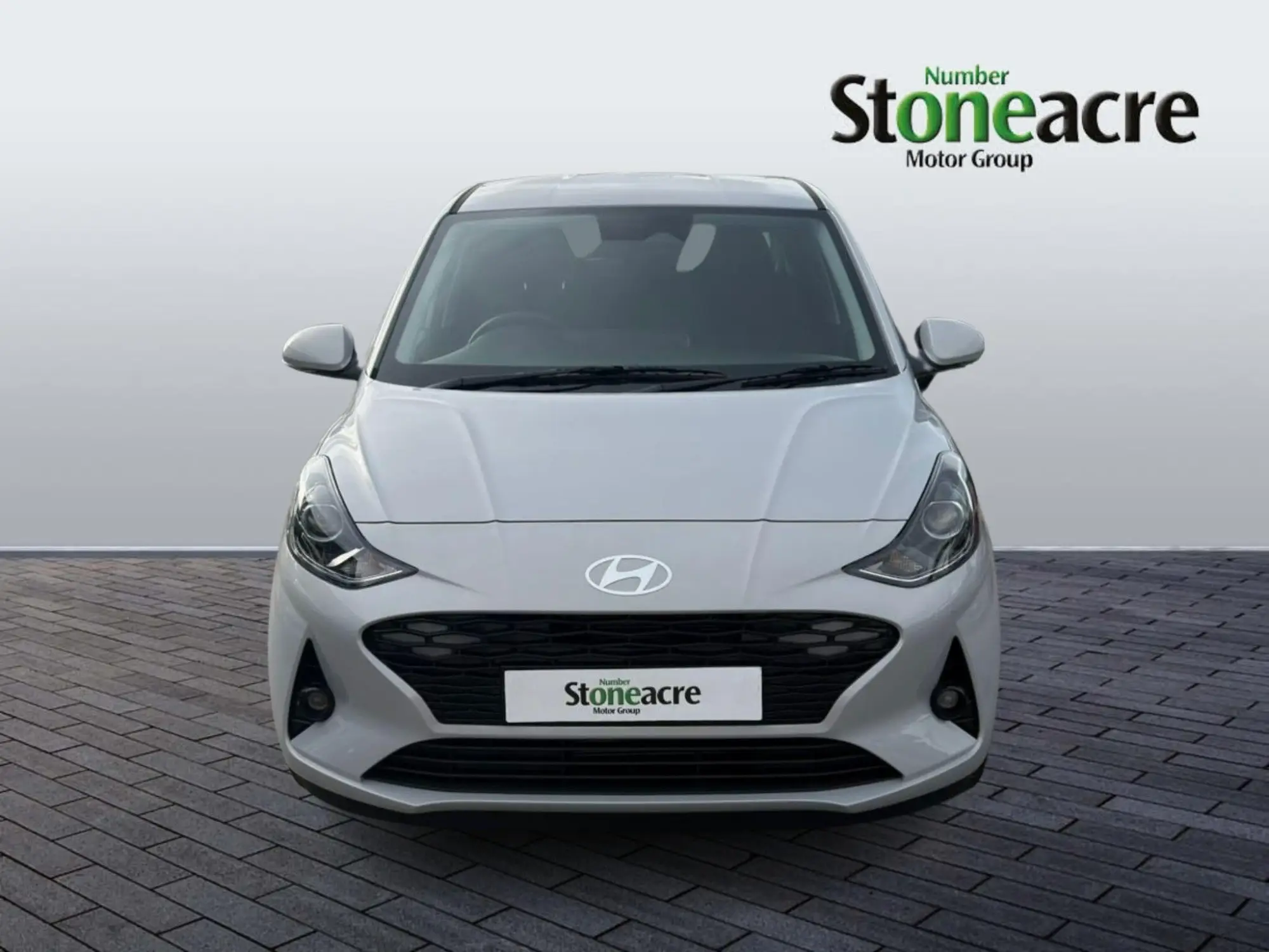 Hyundai i10 Image 2