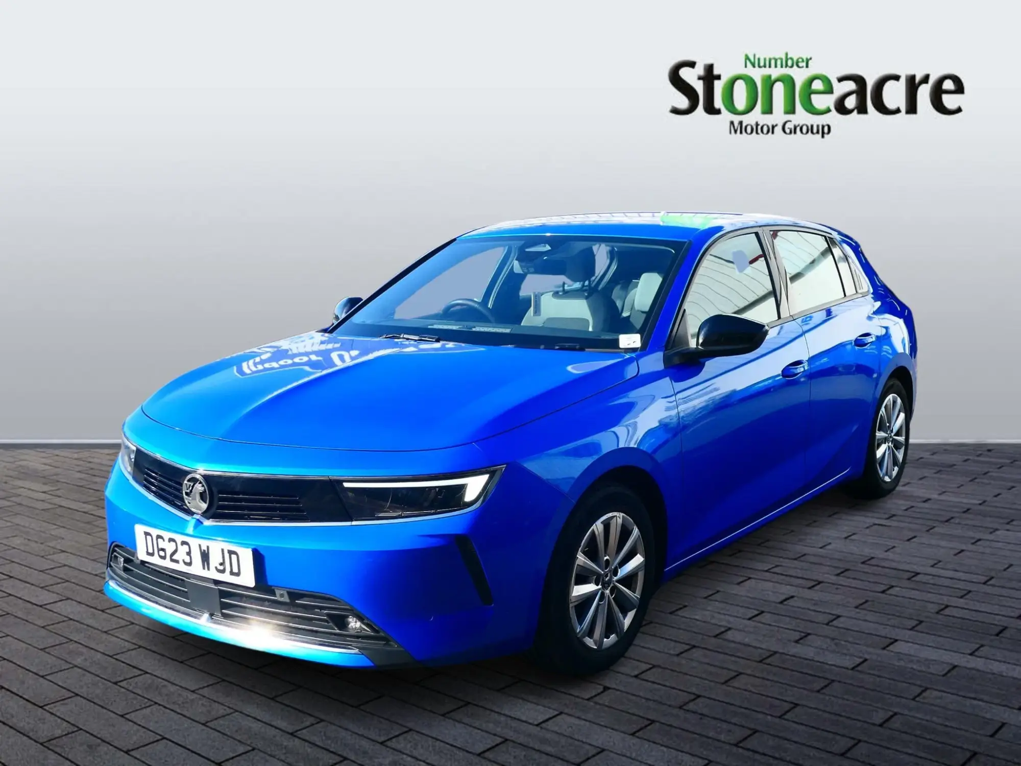 Vauxhall Astra 1.2 Turbo Design Euro 6 (s/s) 5dr DG23WJD Image 3