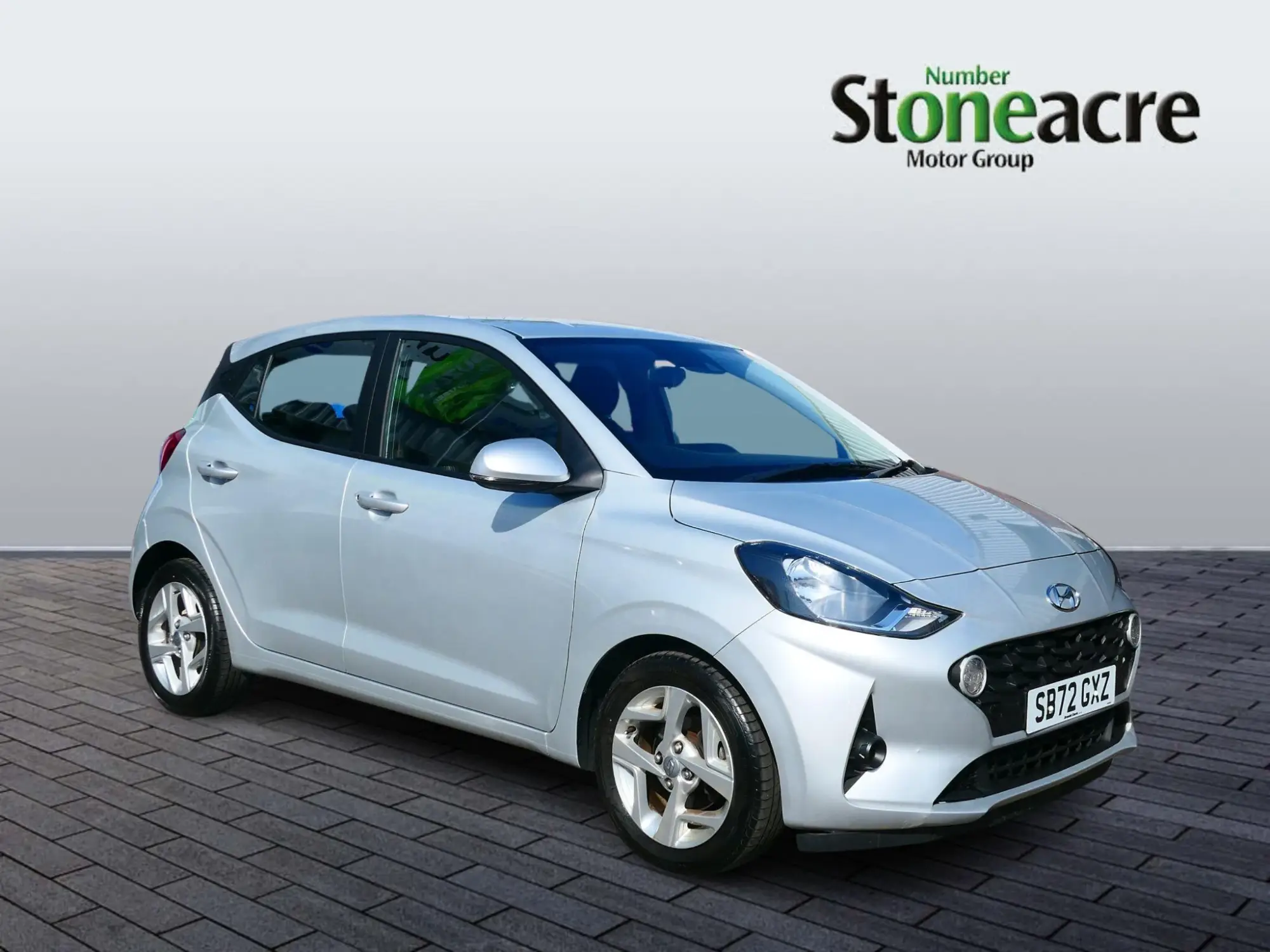Hyundai i10 1.0 SE Connect Auto Euro 6 (s/s) 5dr SB72GXZ Image 1