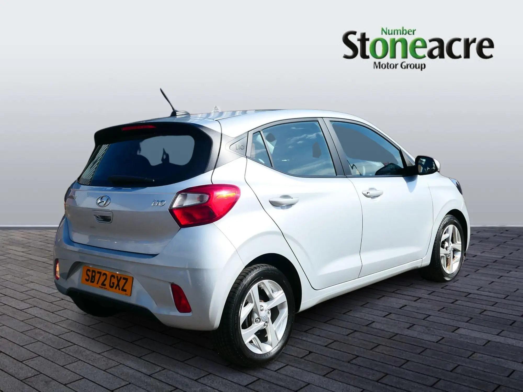 Hyundai i10 1.0 SE Connect Auto Euro 6 (s/s) 5dr SB72GXZ Image 2