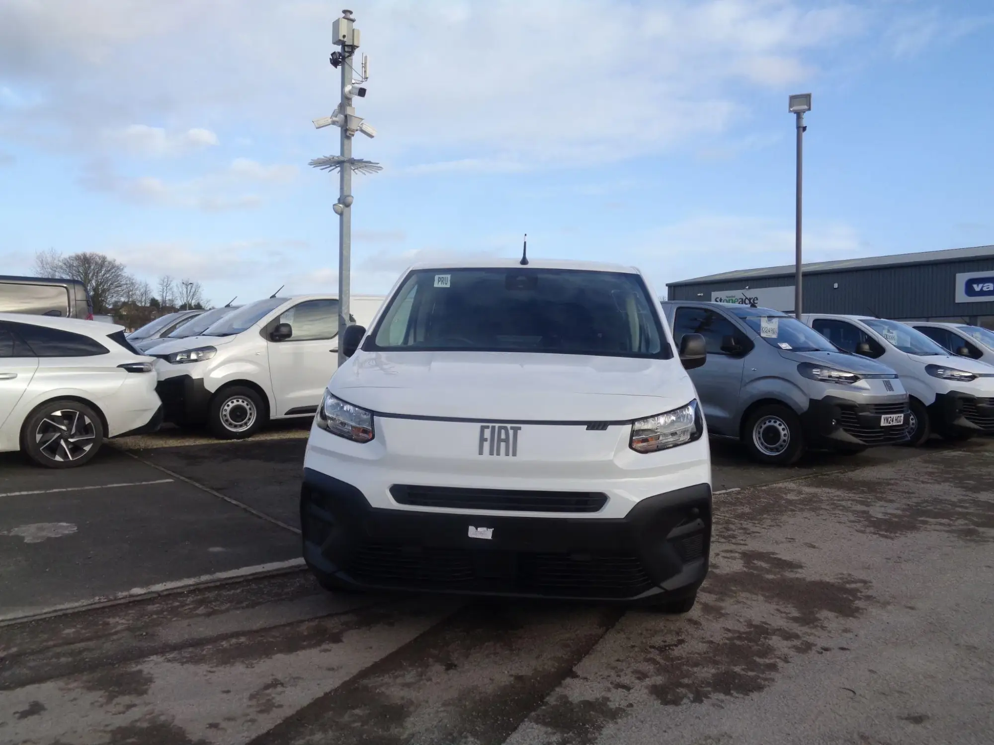 Fiat Doblo Panel Van 1.5 Multijet3 1000Kg Manual Maxi LWB Euro 6 (s/s) 6dr YN26DSZ Image 2