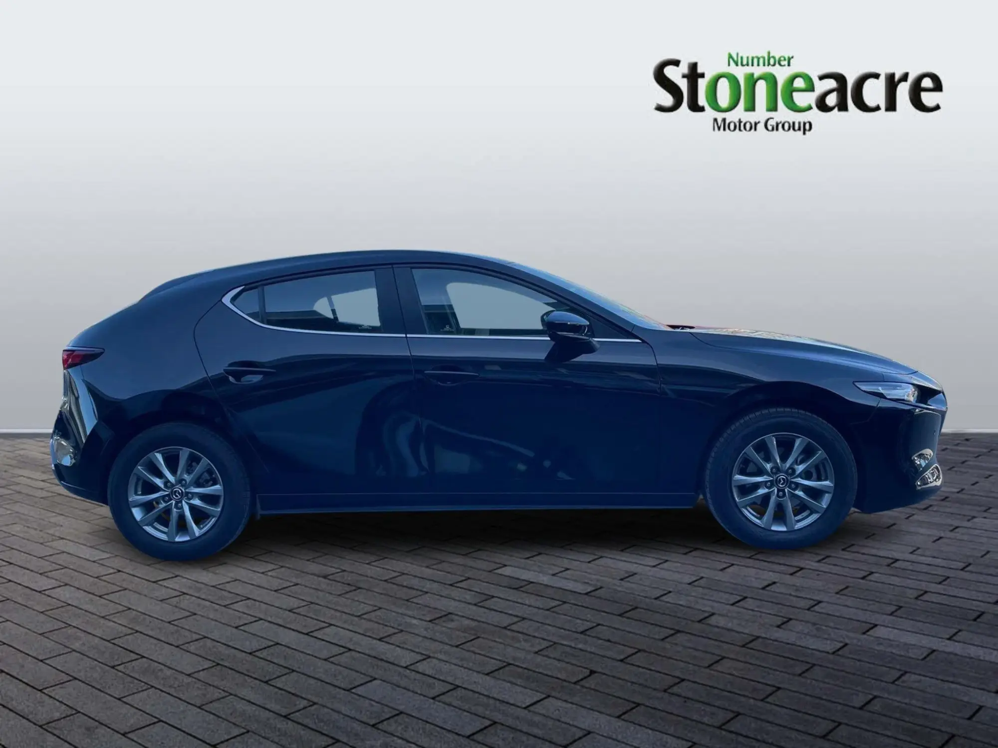 Mazda Mazda3 2.5 e-SKYACTIV-G MHEV Centre-Line Euro 6 (s/s) 5dr MX74PPZ Image 2