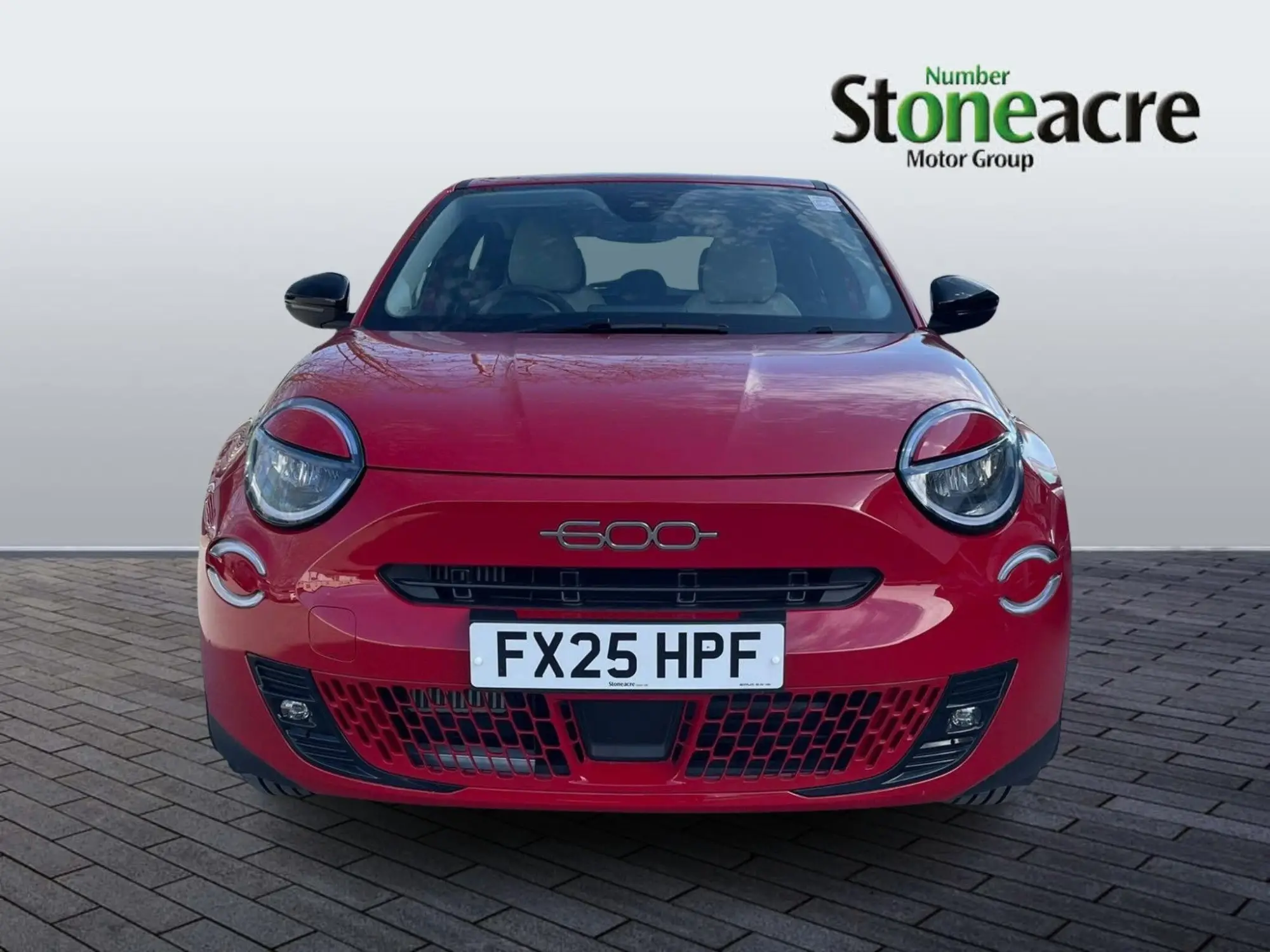 Fiat 600 1.2 MHEV e-DCT Euro 6 (s/s) 5dr FX25HPF Image 2