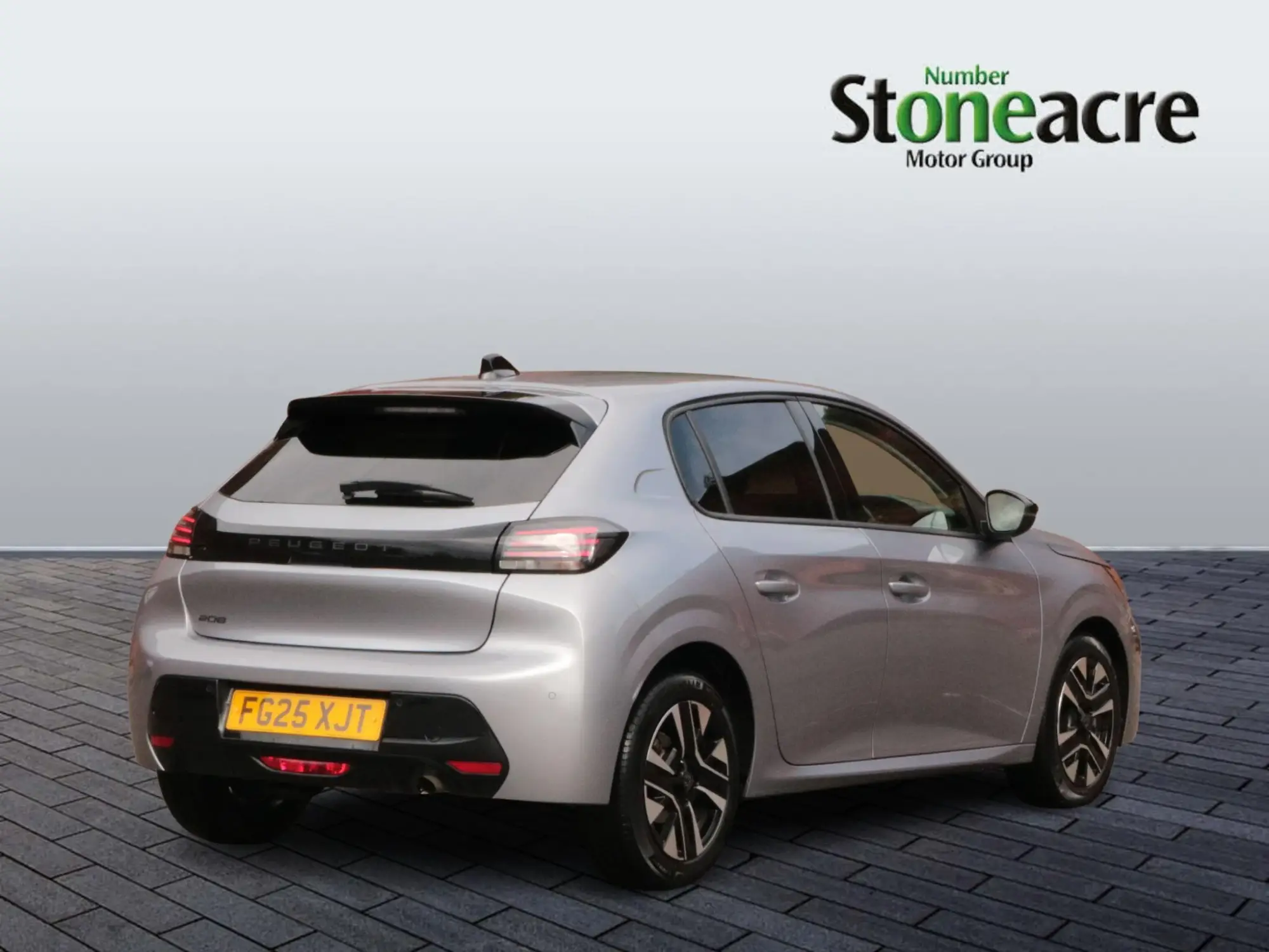 Peugeot 208 Image 3