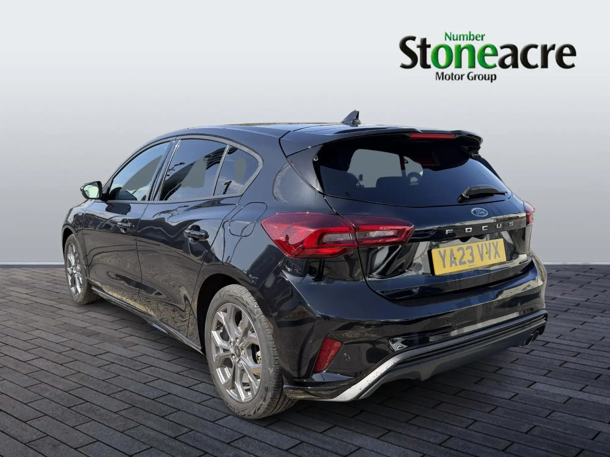 Ford Focus 1.0 EcoBoost ST-Line Style 5dr YA23VVX Image 3