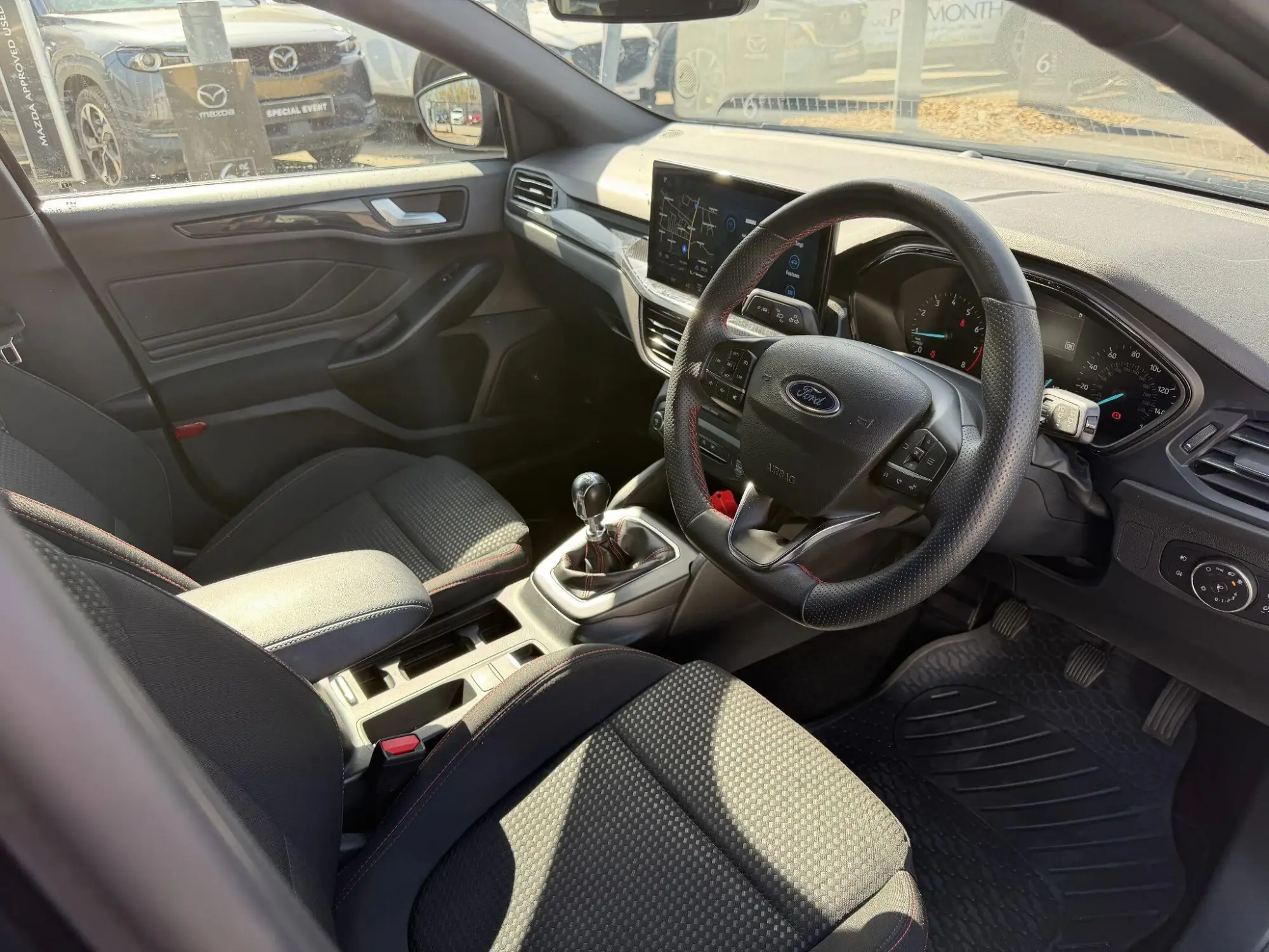 Ford Focus Image 8