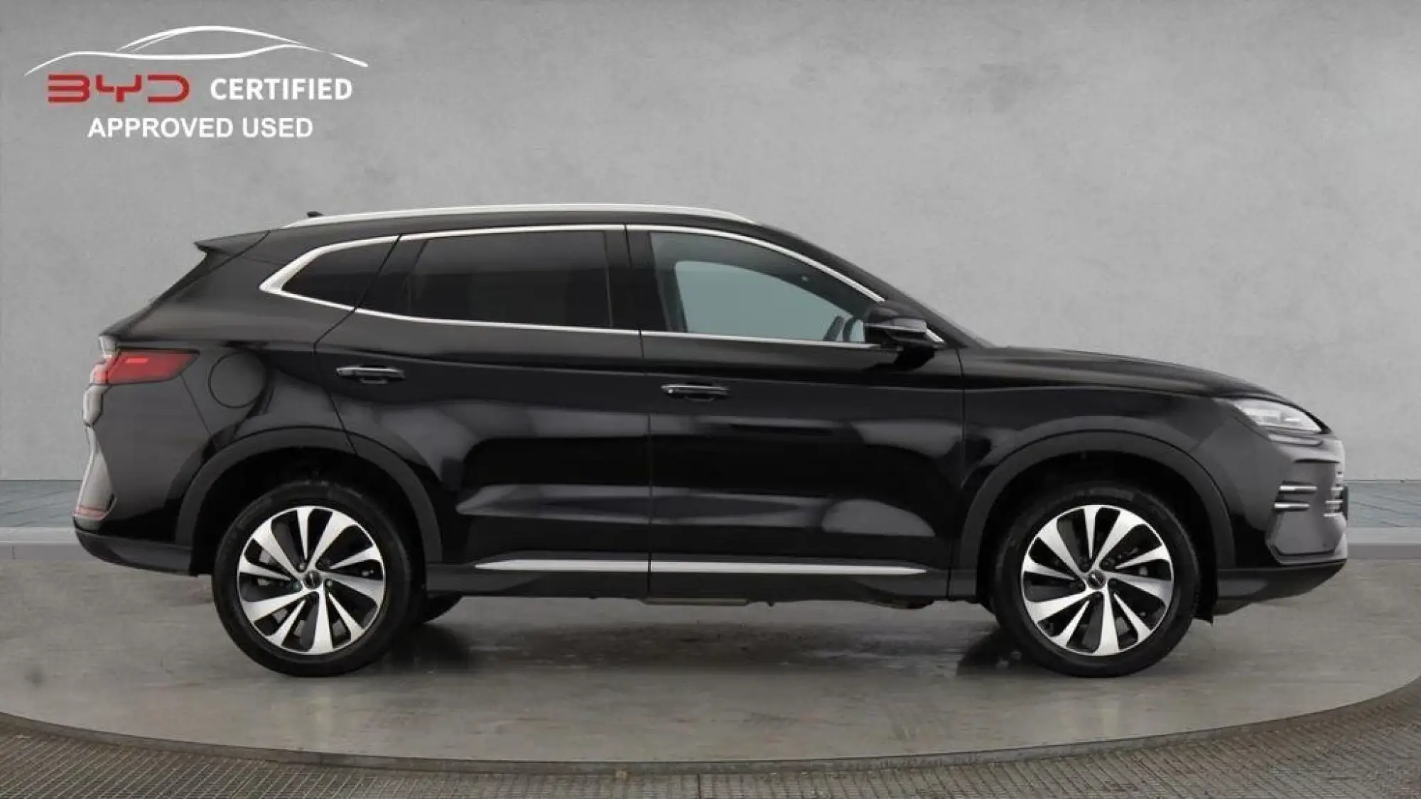 BYD Seal U 1.5 DM-i 18.3kWh Boost CVT Auto Euro 6 (s/s) 5dr LA25BSO Image 3