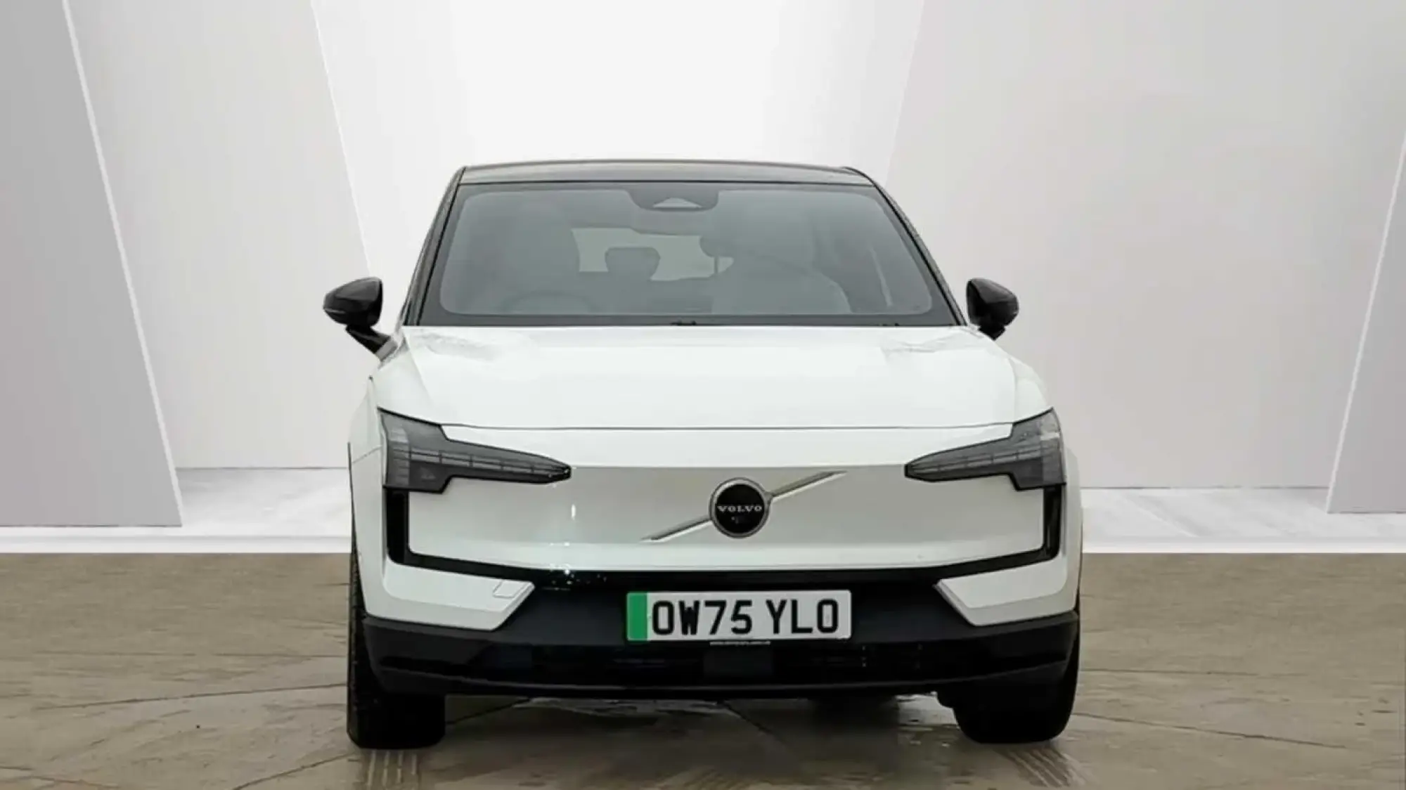 Volvo EX30 315kW Twin Motor Performance Ultra 69kWh 5dr Auto OW75YLO Image 2