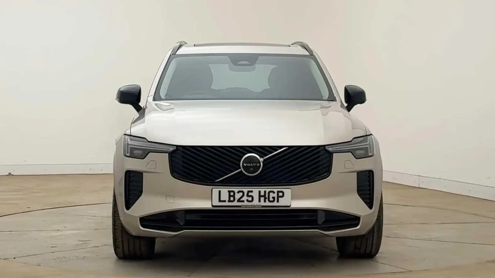 Volvo XC90 2.0 B5 MHEV Plus Auto 4WD Euro 6 (s/s) 5dr LB25HGP Image 2