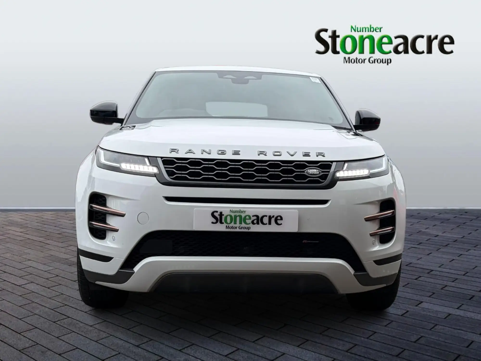 Land Rover Range Rover Evoque 2.0 D200 MHEV R-Dynamic S Auto 4WD Euro 6 (s/s) 5dr NX22OGW Image 2