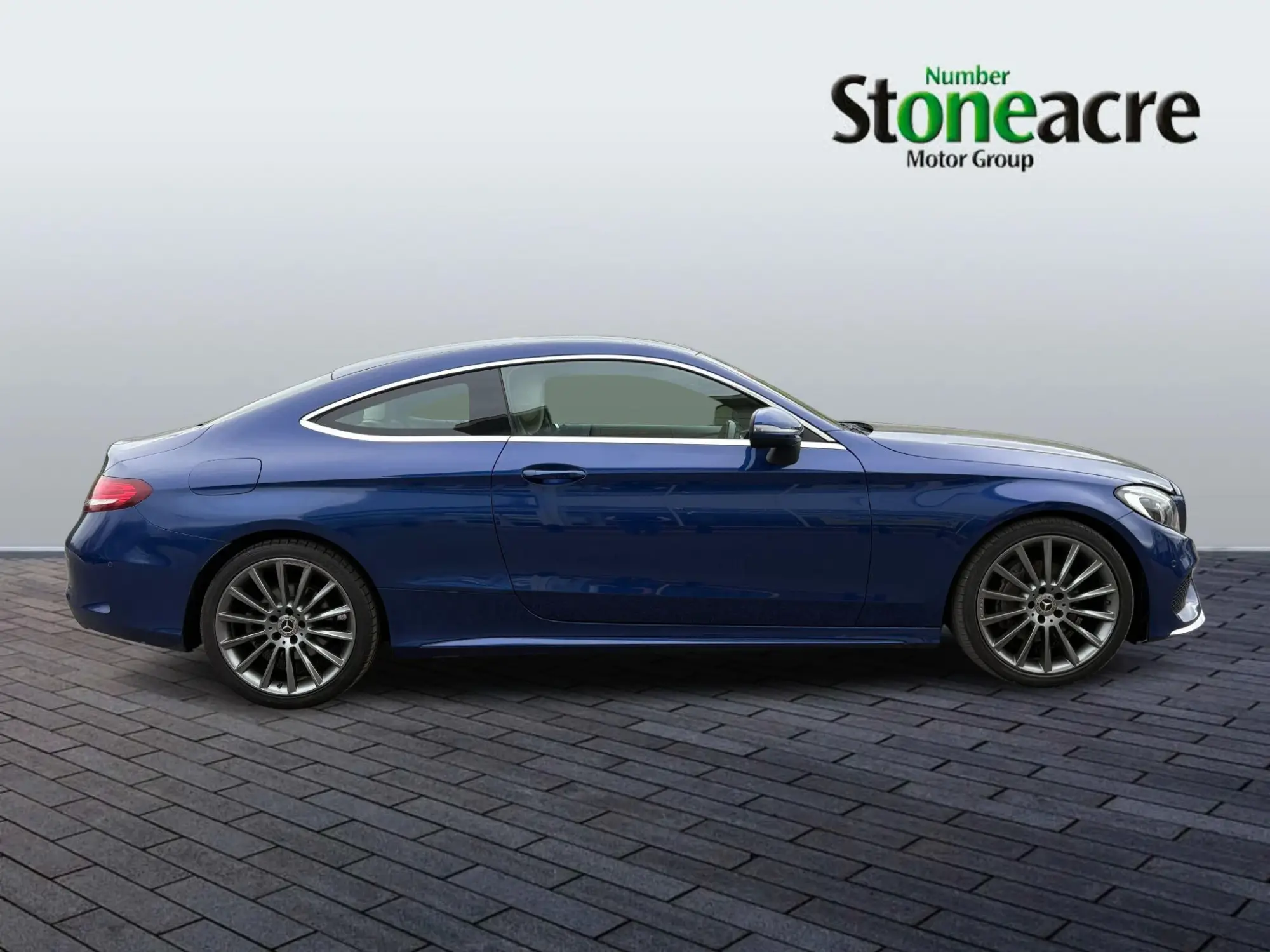 Mercedes-Benz C-Class C200 AMG Line 2dr 9G-Tronic AUTO WL18KUO Image 2