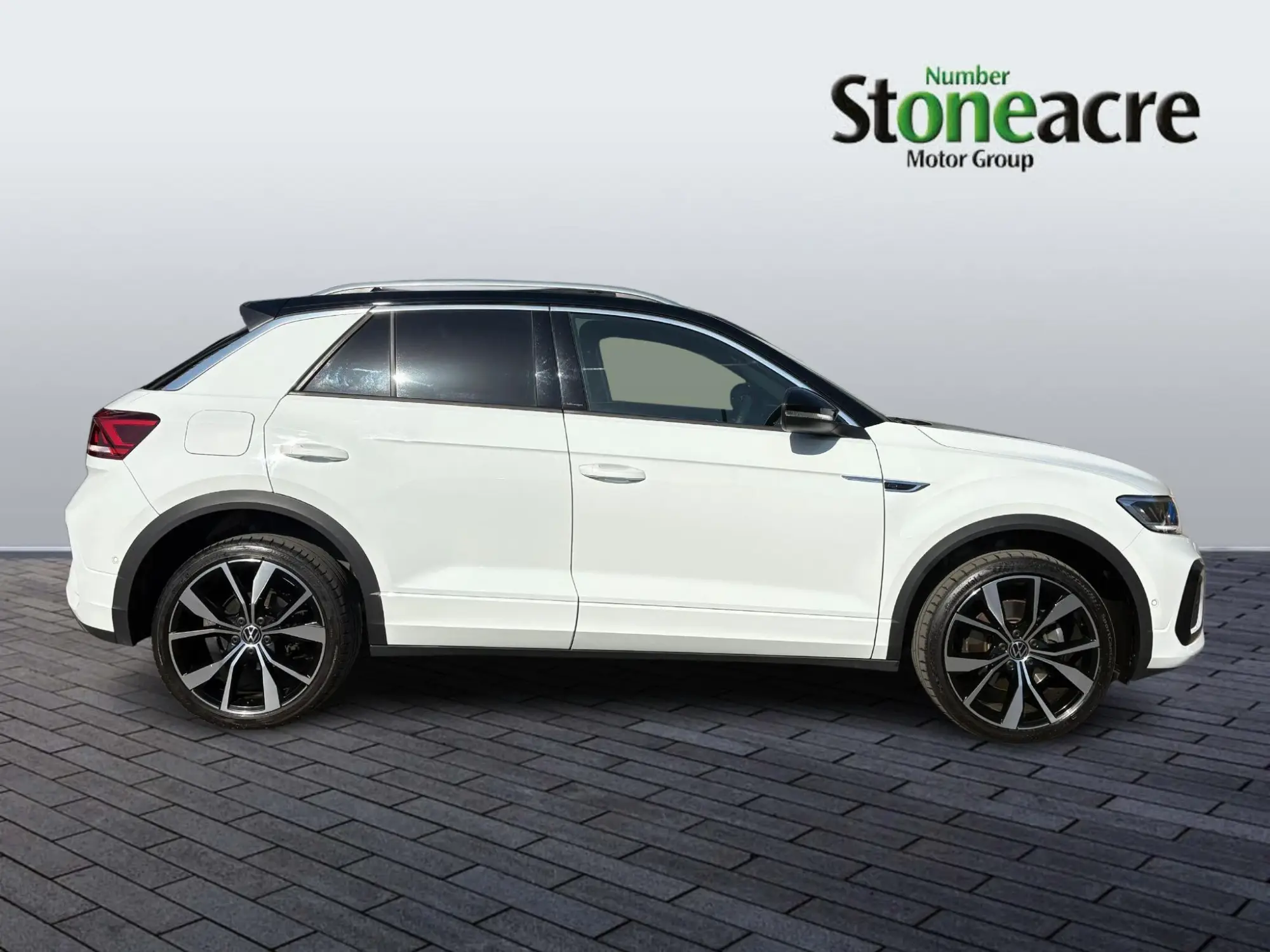 Volkswagen T-Roc 2.0 TSI R-Line DSG 4Motion Euro 6 (s/s) 5dr YT23ETF Image 2