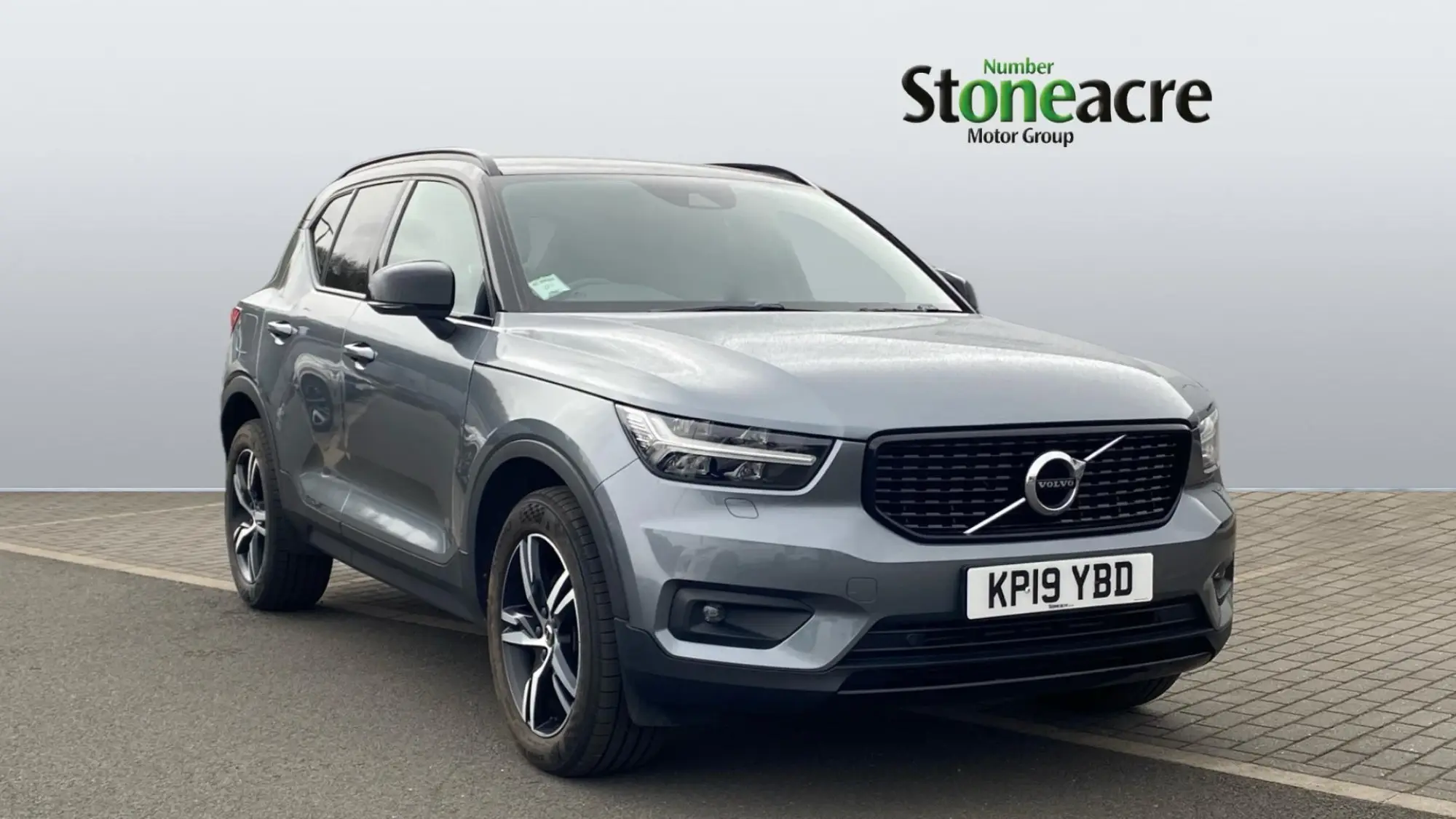 Volvo XC40 Image 1