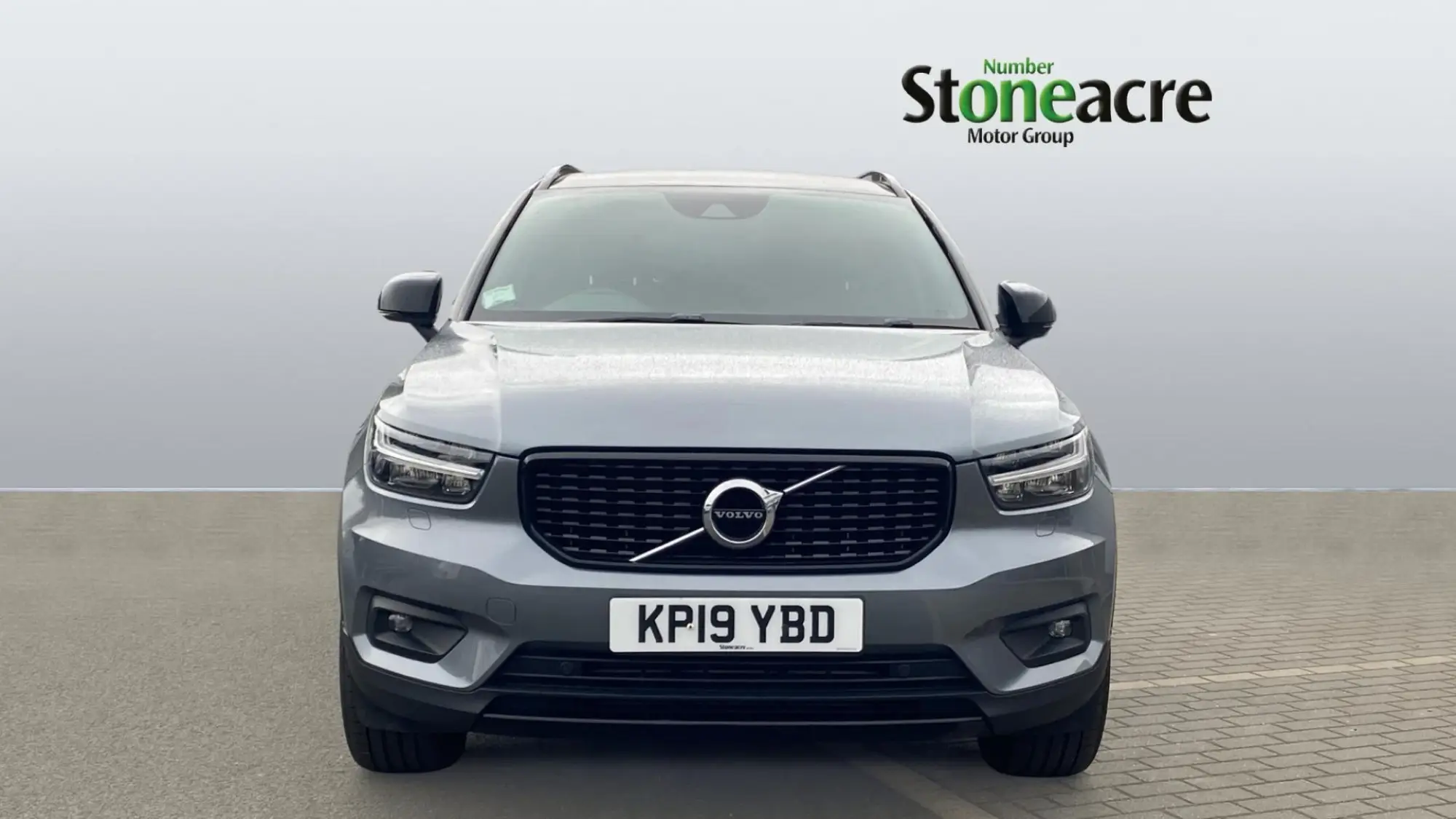 Volvo XC40 Image 2