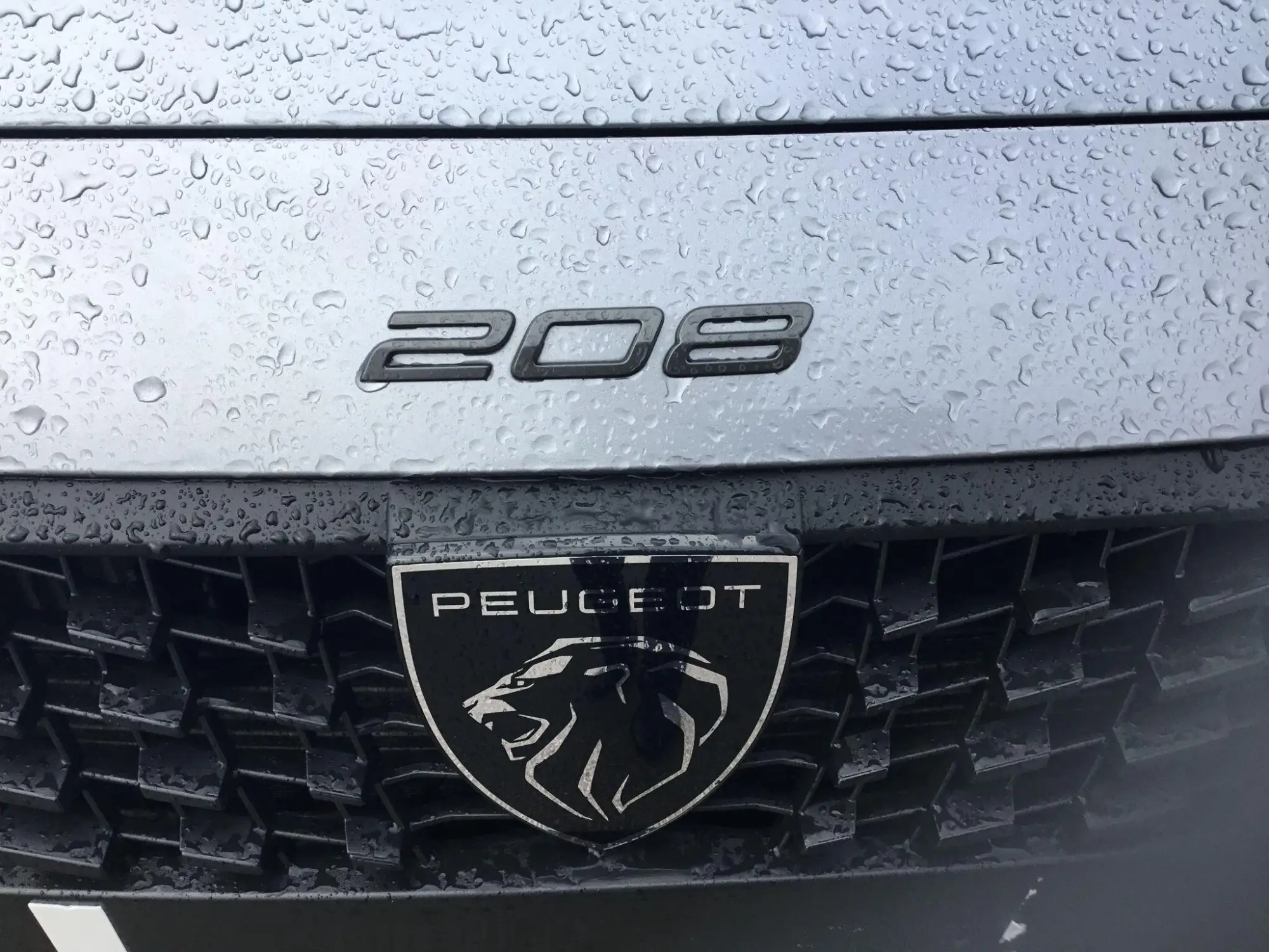 Peugeot 208 Image 16