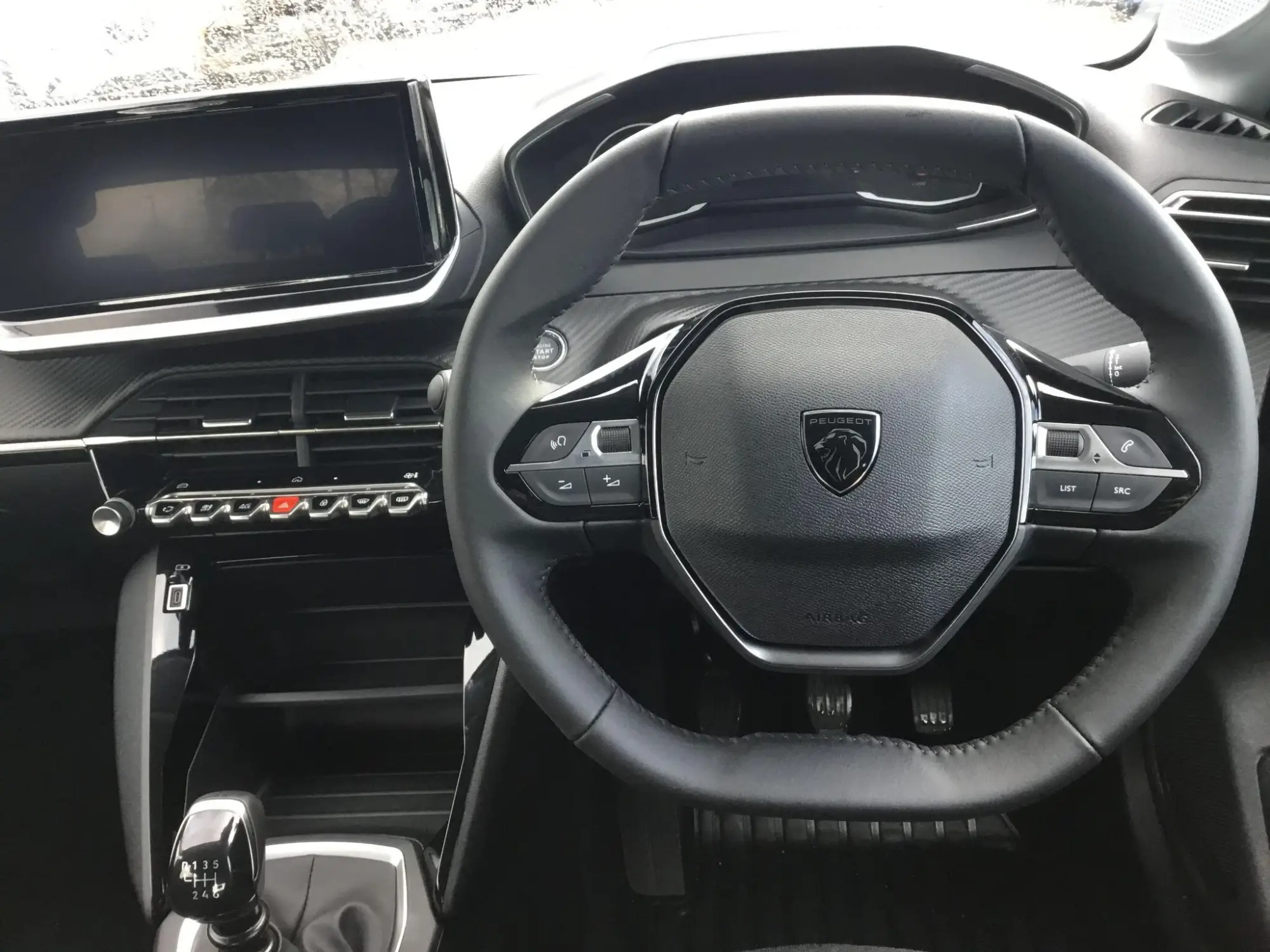 Peugeot 208 Image 19
