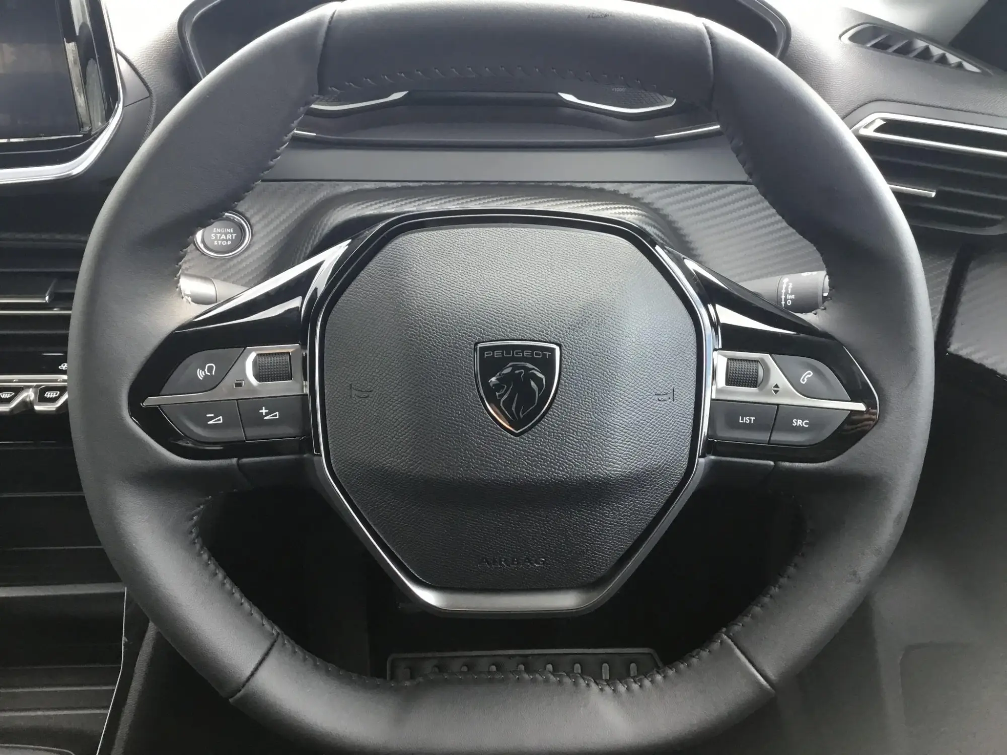 Peugeot 208 Image 23