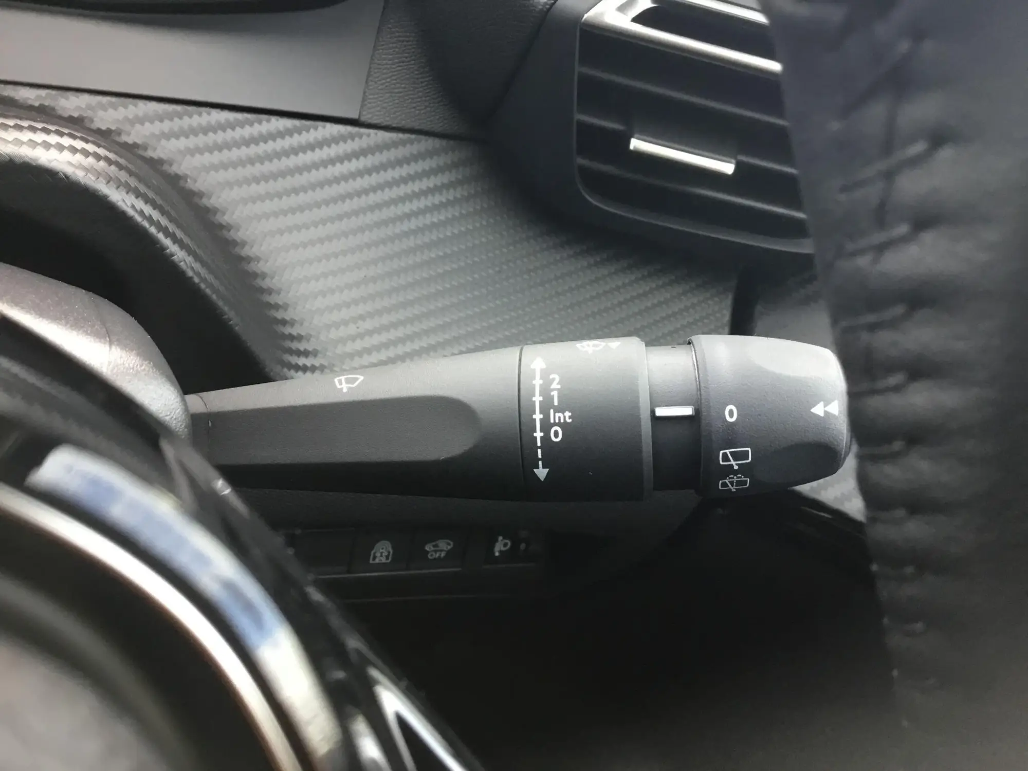 Peugeot 208 Image 26