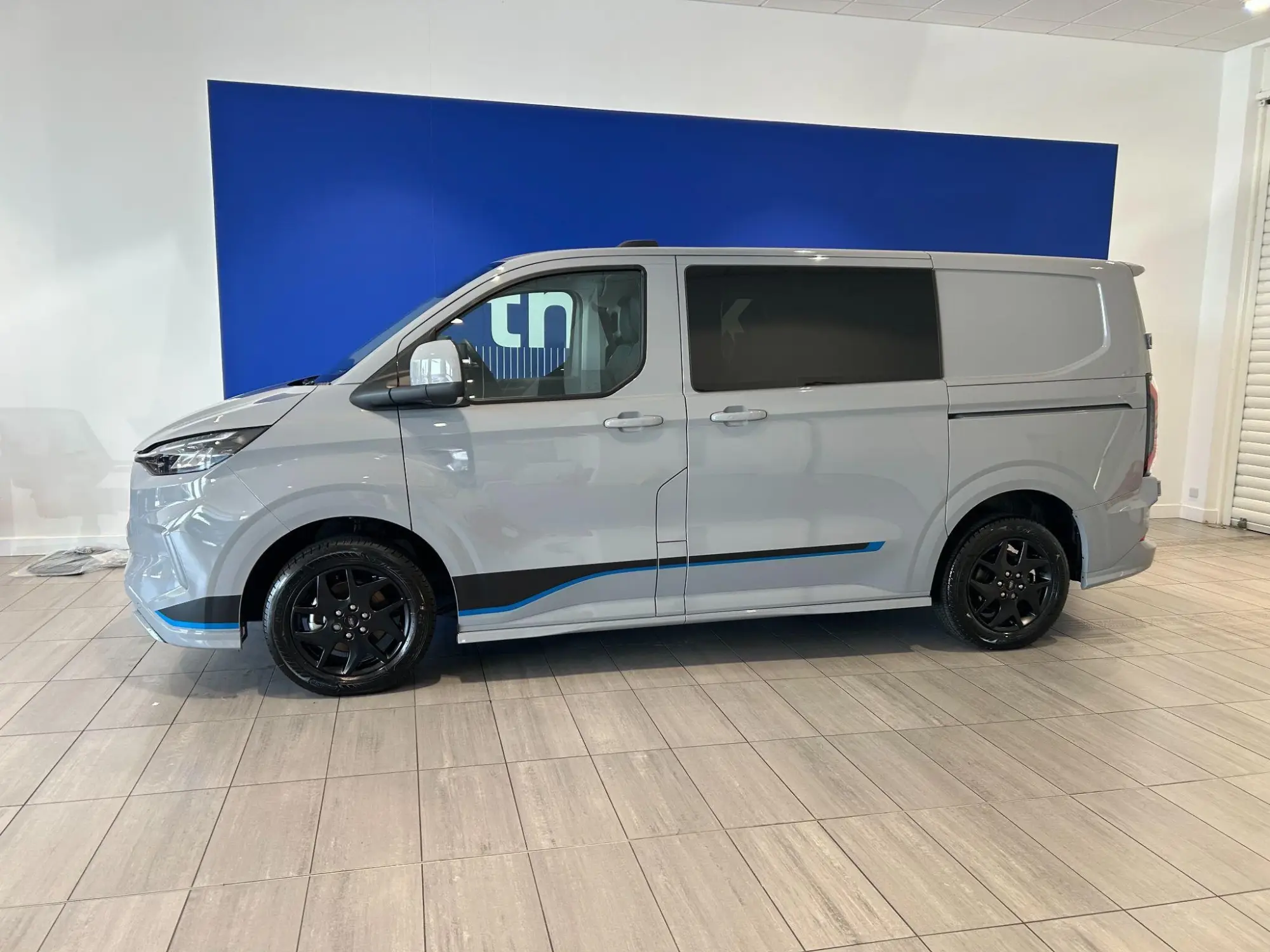 Ford Transit Custom Image 2