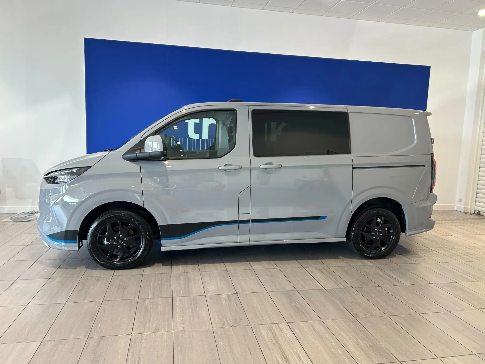 Ford Transit Custom Image 3